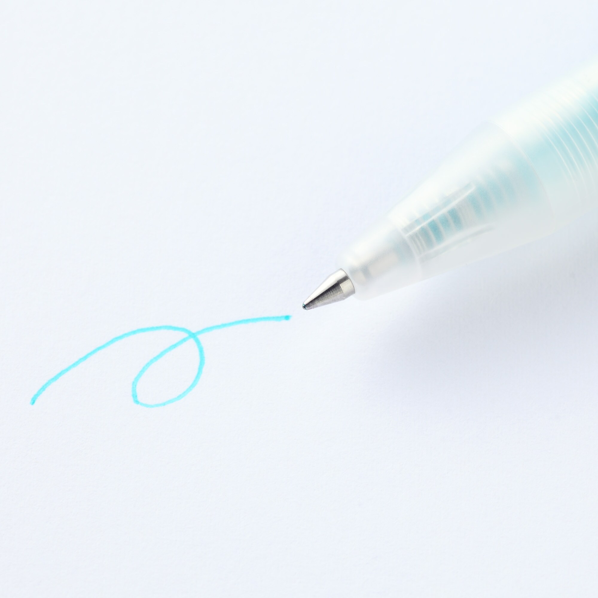 【０．５ｍｍ】さらさら描けるゲルインキボールペン　ノック式