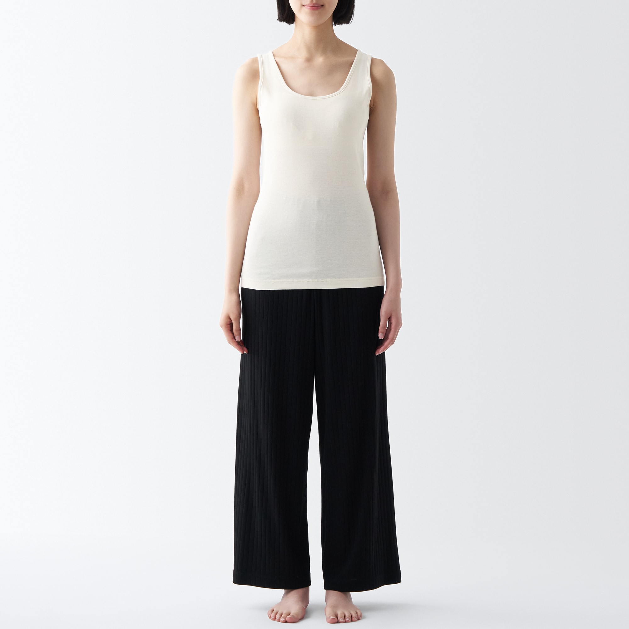 無染色カップ入りタンクトップ