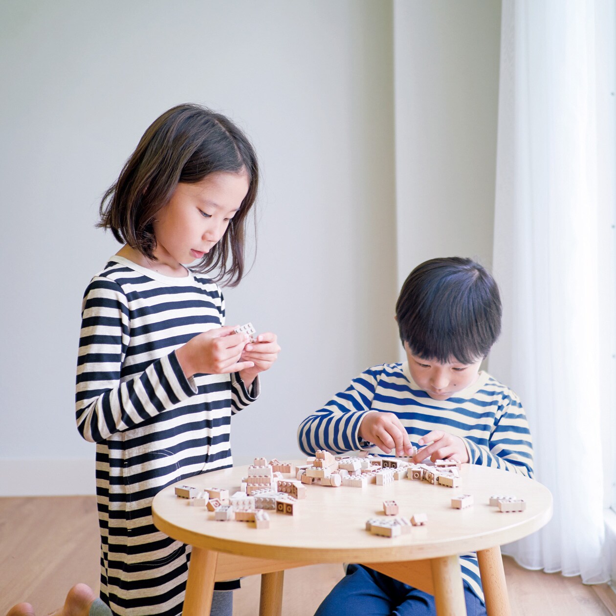 日本の木のおもちゃ＿木のブロック・もくロック・小　２４ピース・対象年令３歳以上