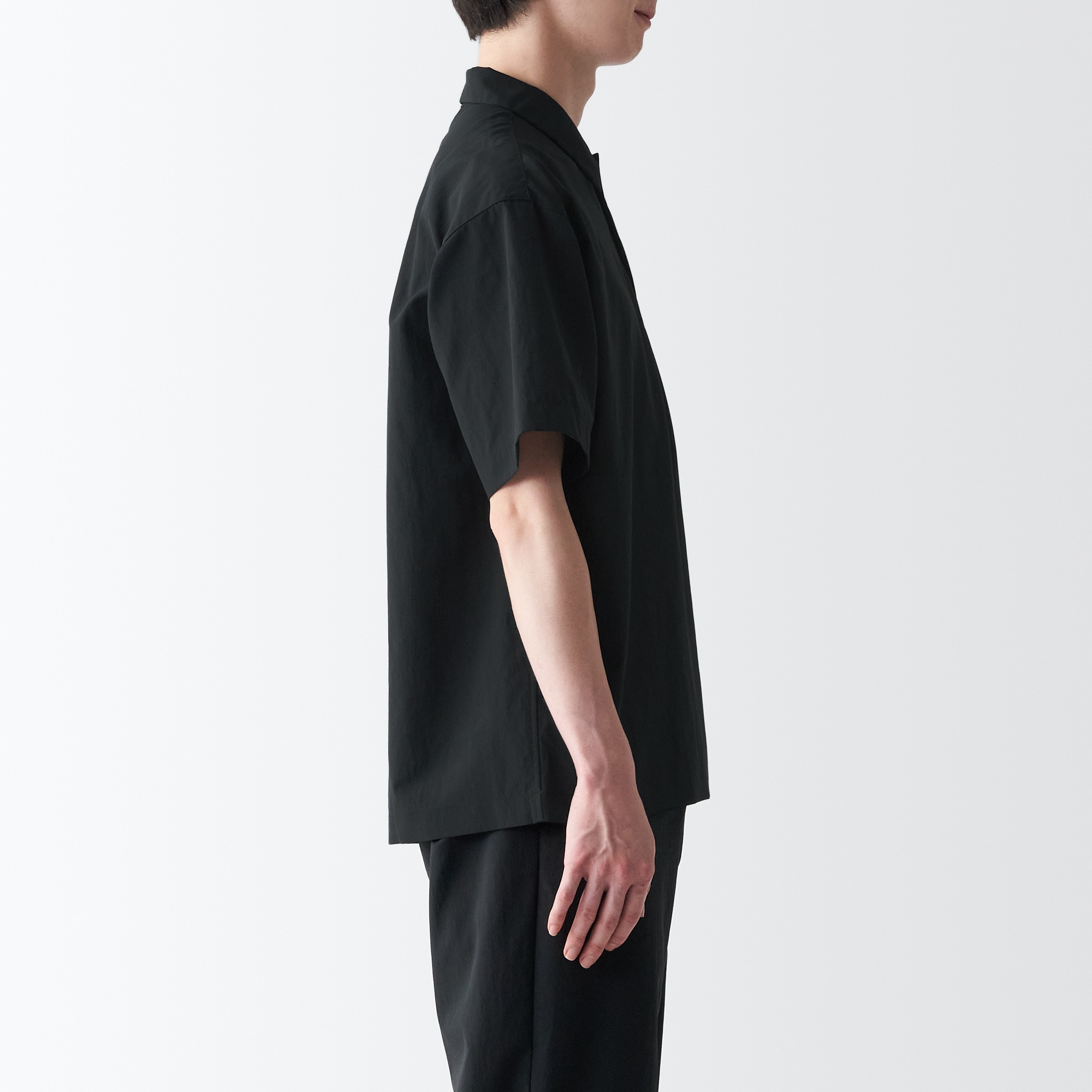 風を通すストレッチポロシャツ