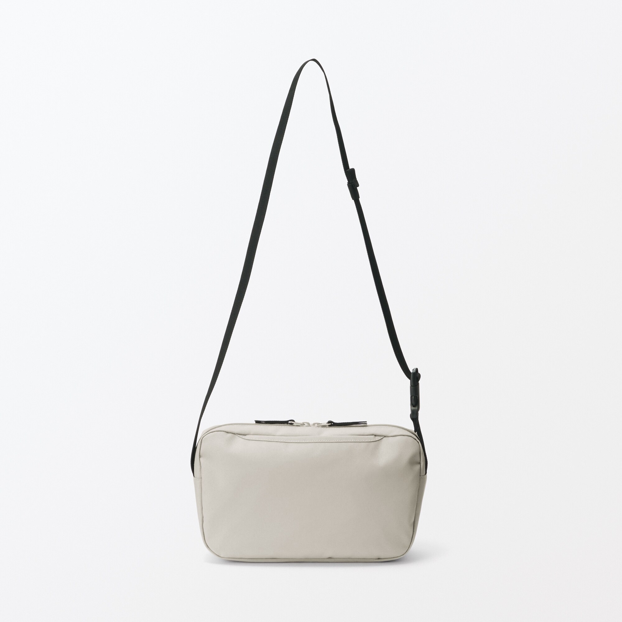 ウエストポーチにもなる　撥水ショルダーバッグ