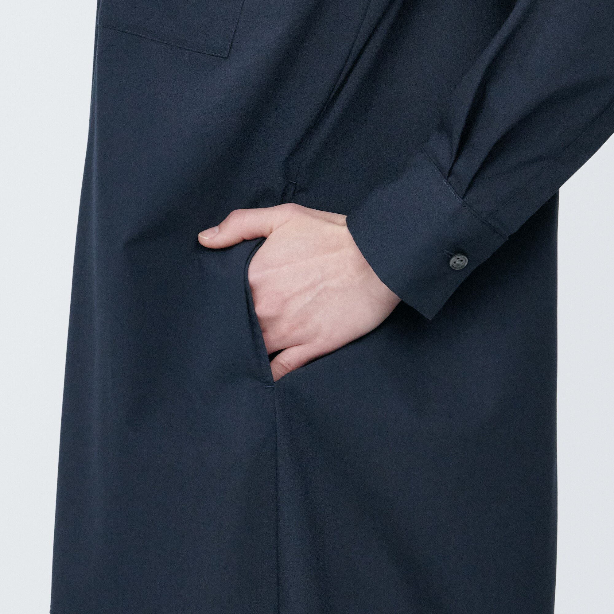 婦人　シワになりにくい　ブロードスタンドカラー長袖ワンピース