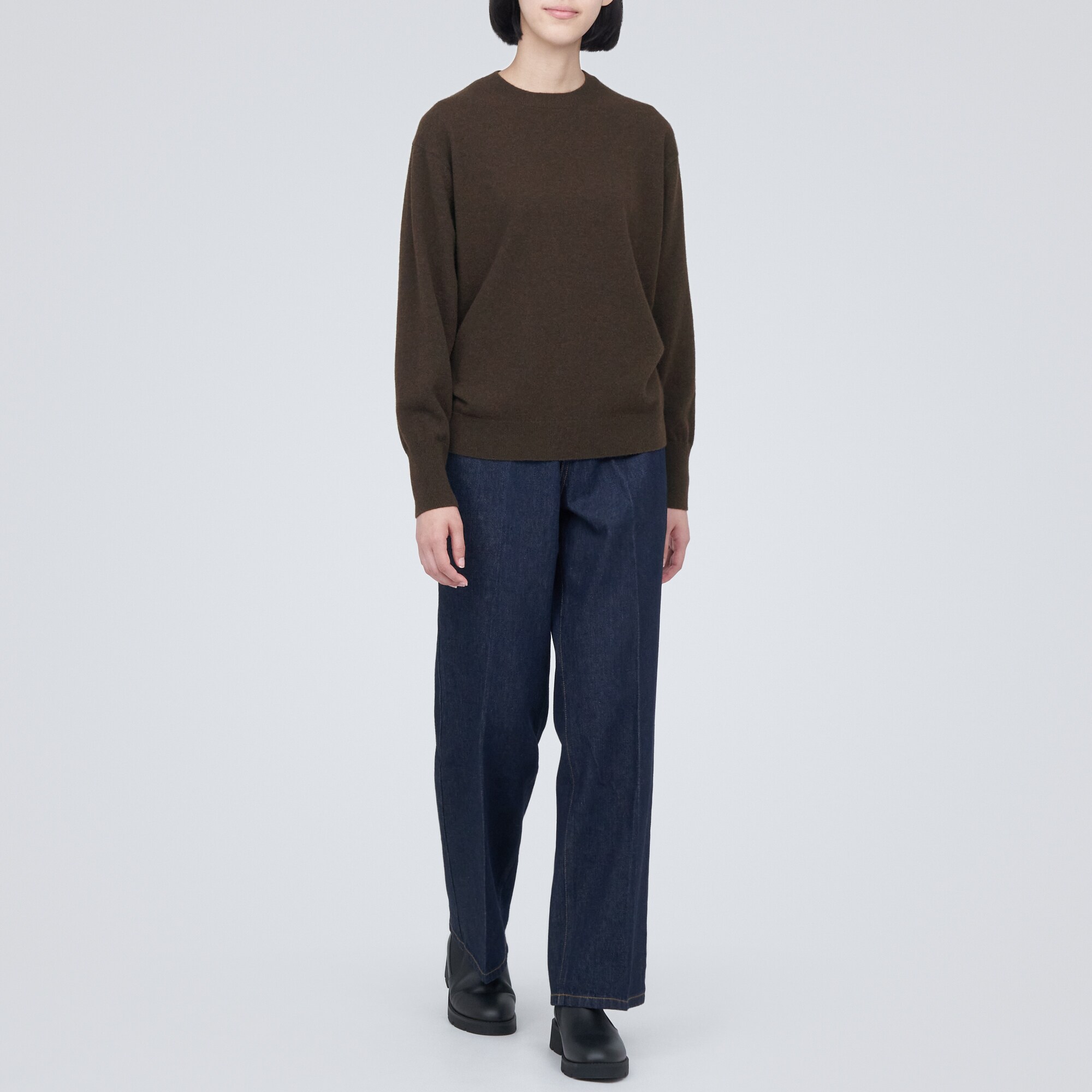 自然のまんまの色　ヤク　クルーネックセーター（数量限定）