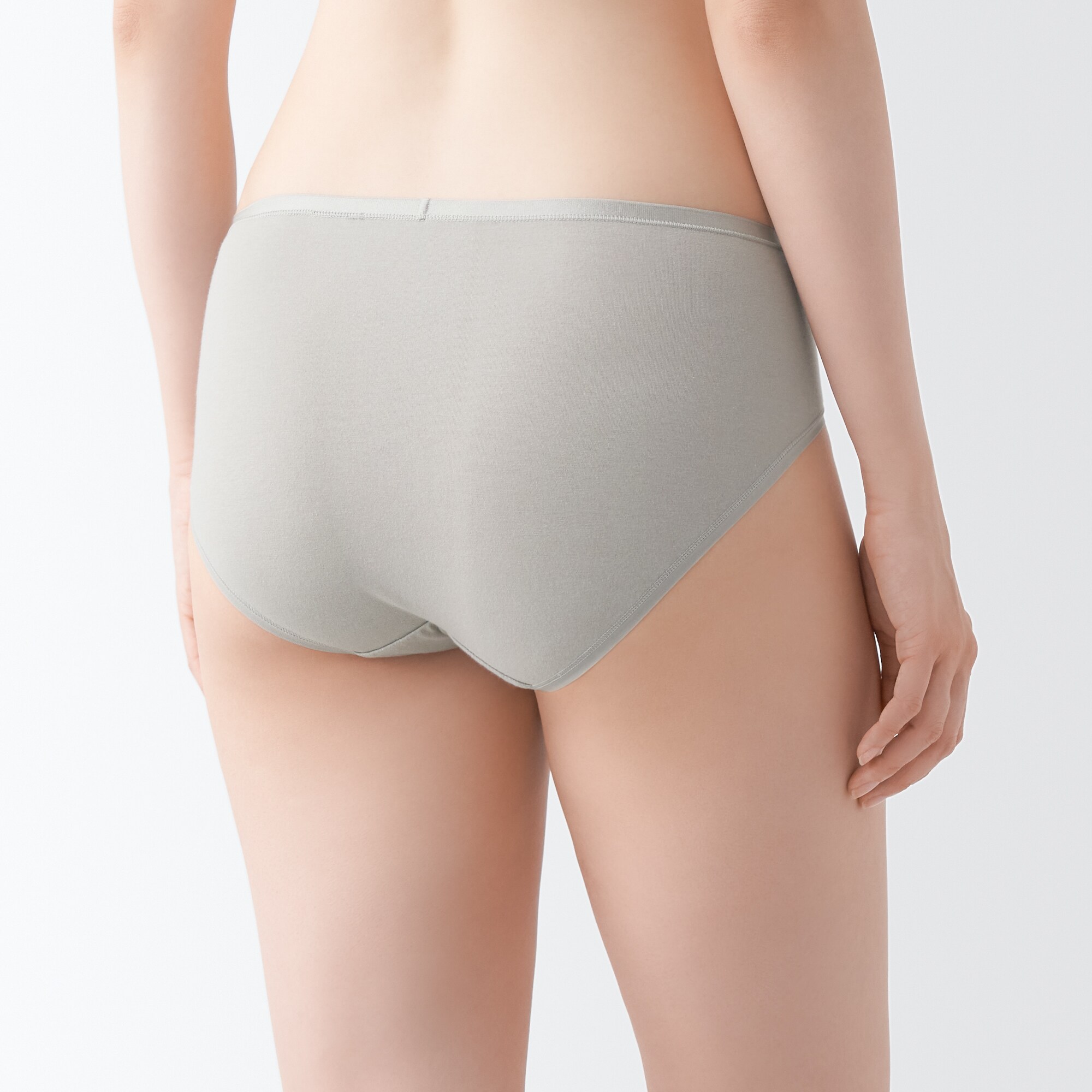 ストレッチミディショーツ