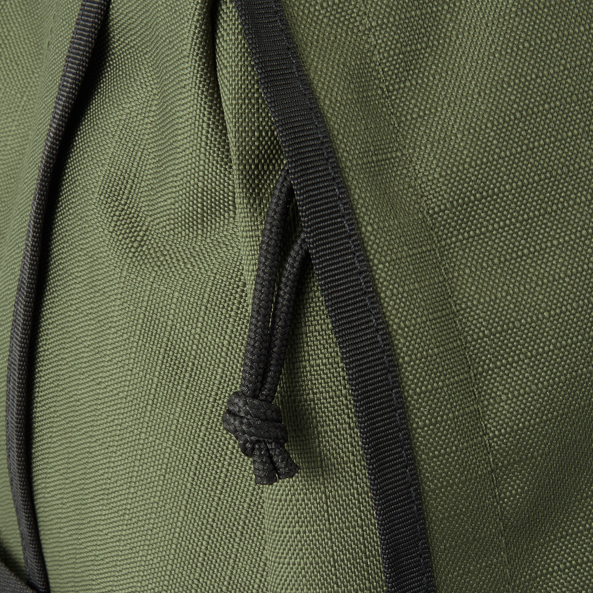 肩の負担を軽くする　撥水大容量リュックサック