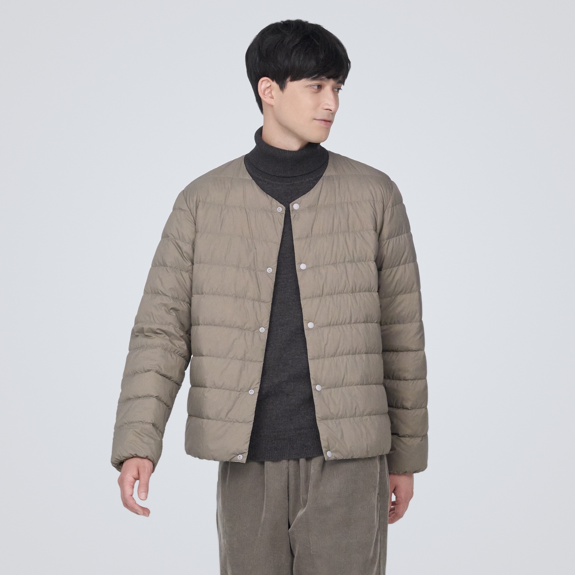 軽量ダウンノーカラージャケット（帯電防止裏地）