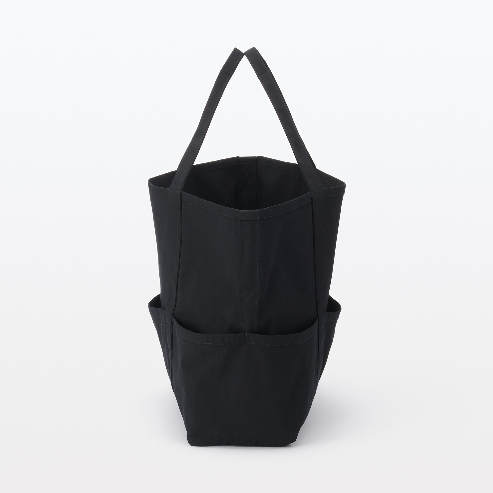 燃えにくい素材を使ったトートバッグ