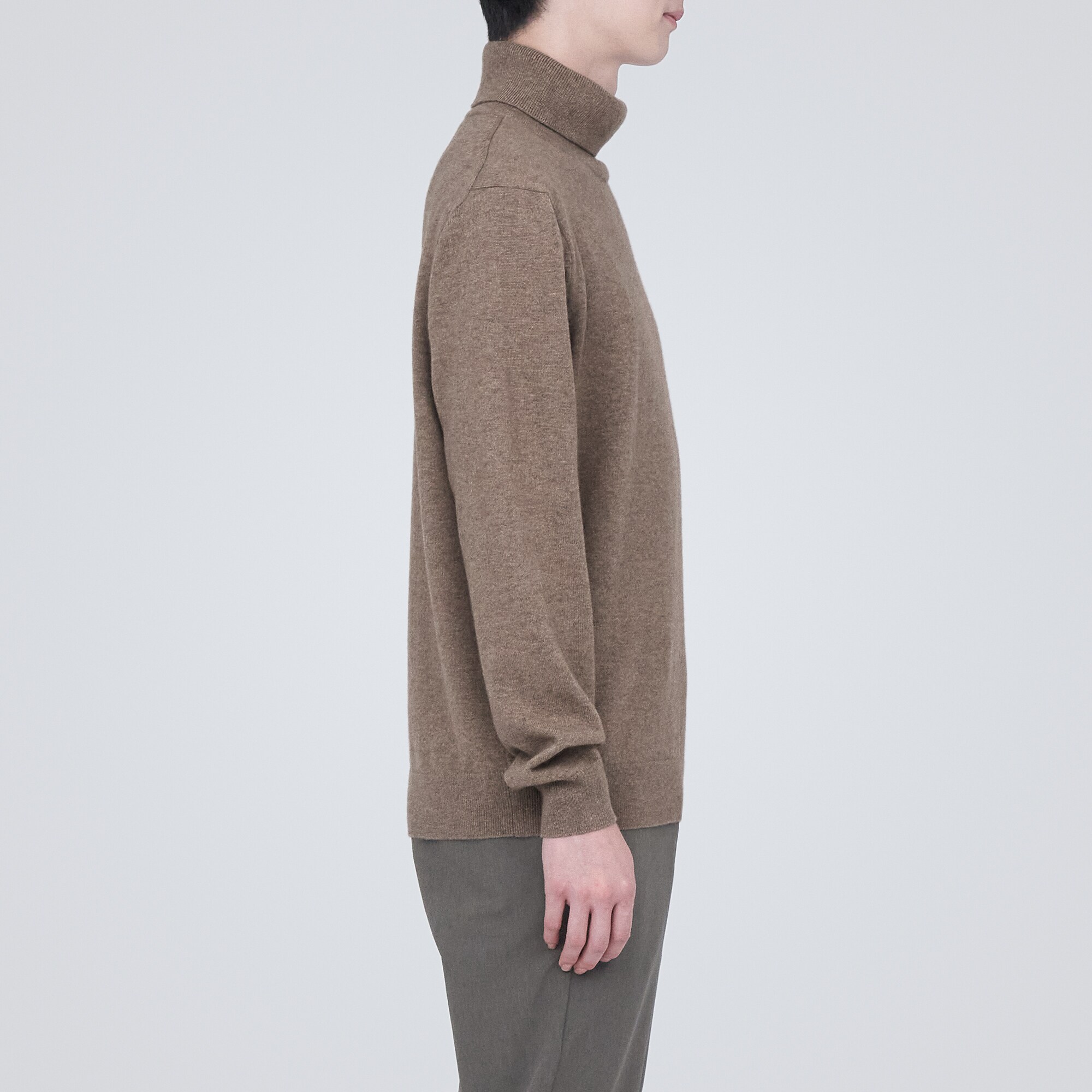 自然のまんまの色カシミヤタートルネックセーター（数量限定）