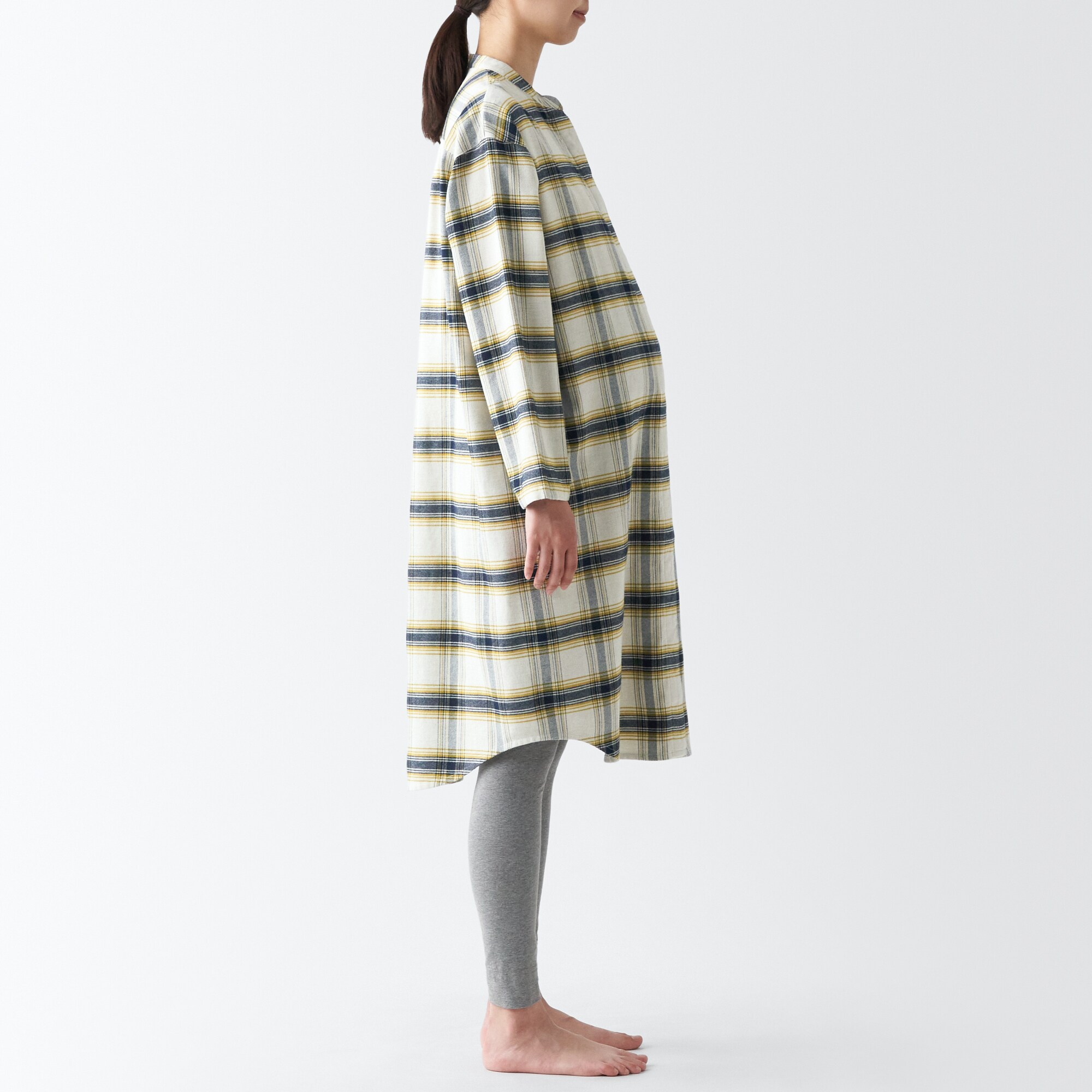 【両面起毛で温かい】脇に縫い目のない　フランネルパジャマ（マタニティ）