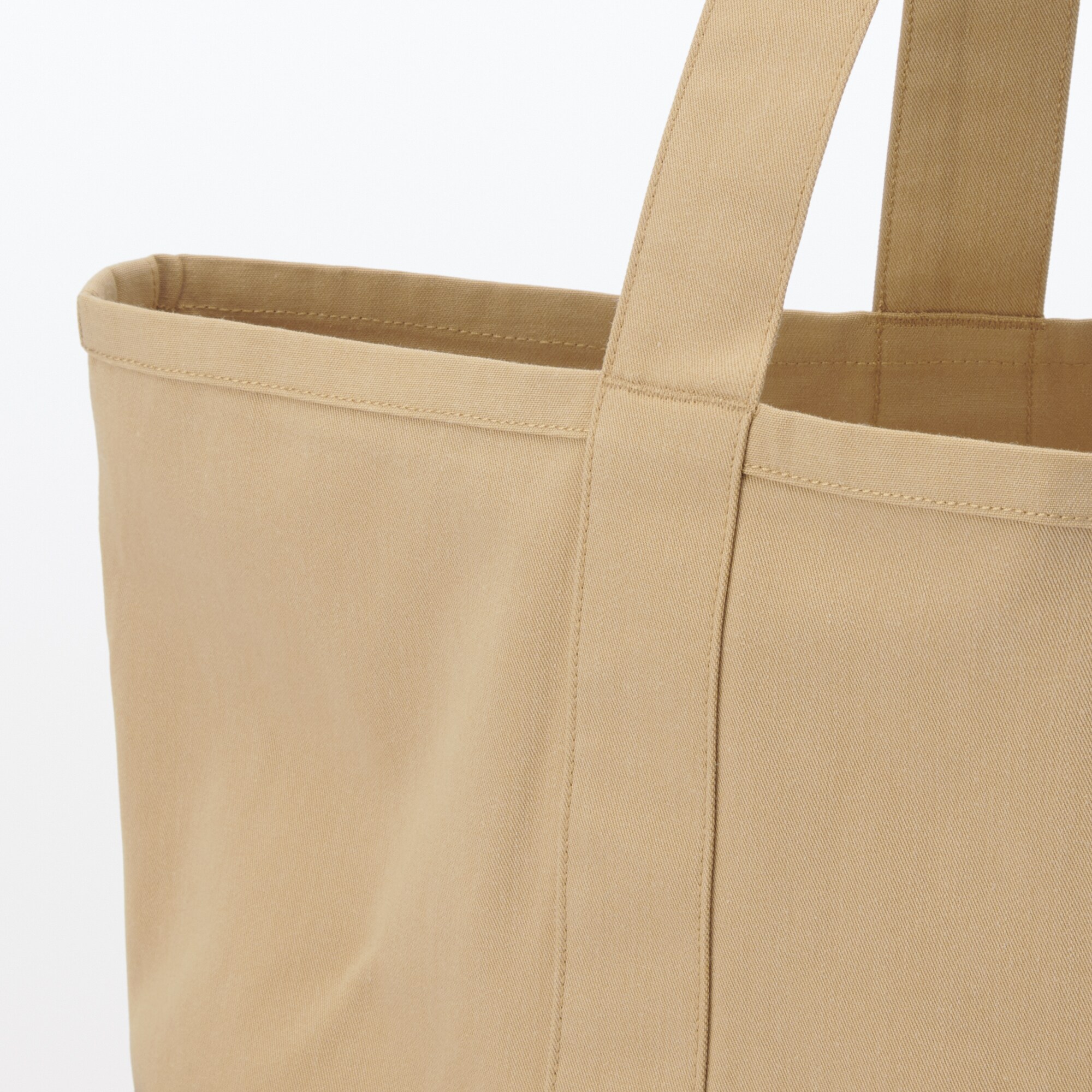 燃えにくい素材を使ったトートバッグ