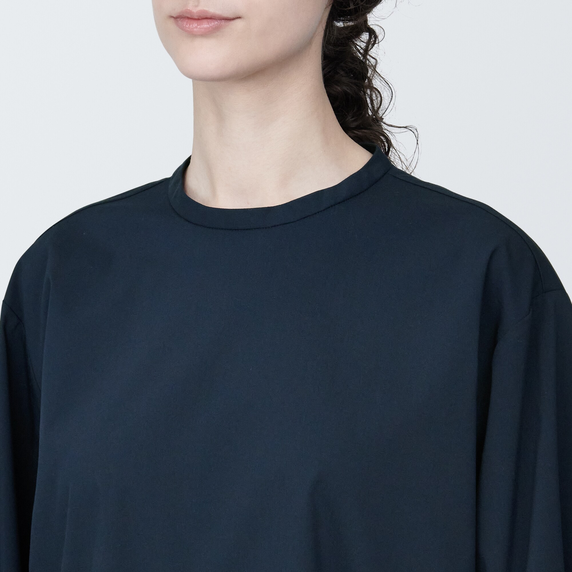 婦人　シワになりにくい　ブロードスタンドカラー長袖ブラウス