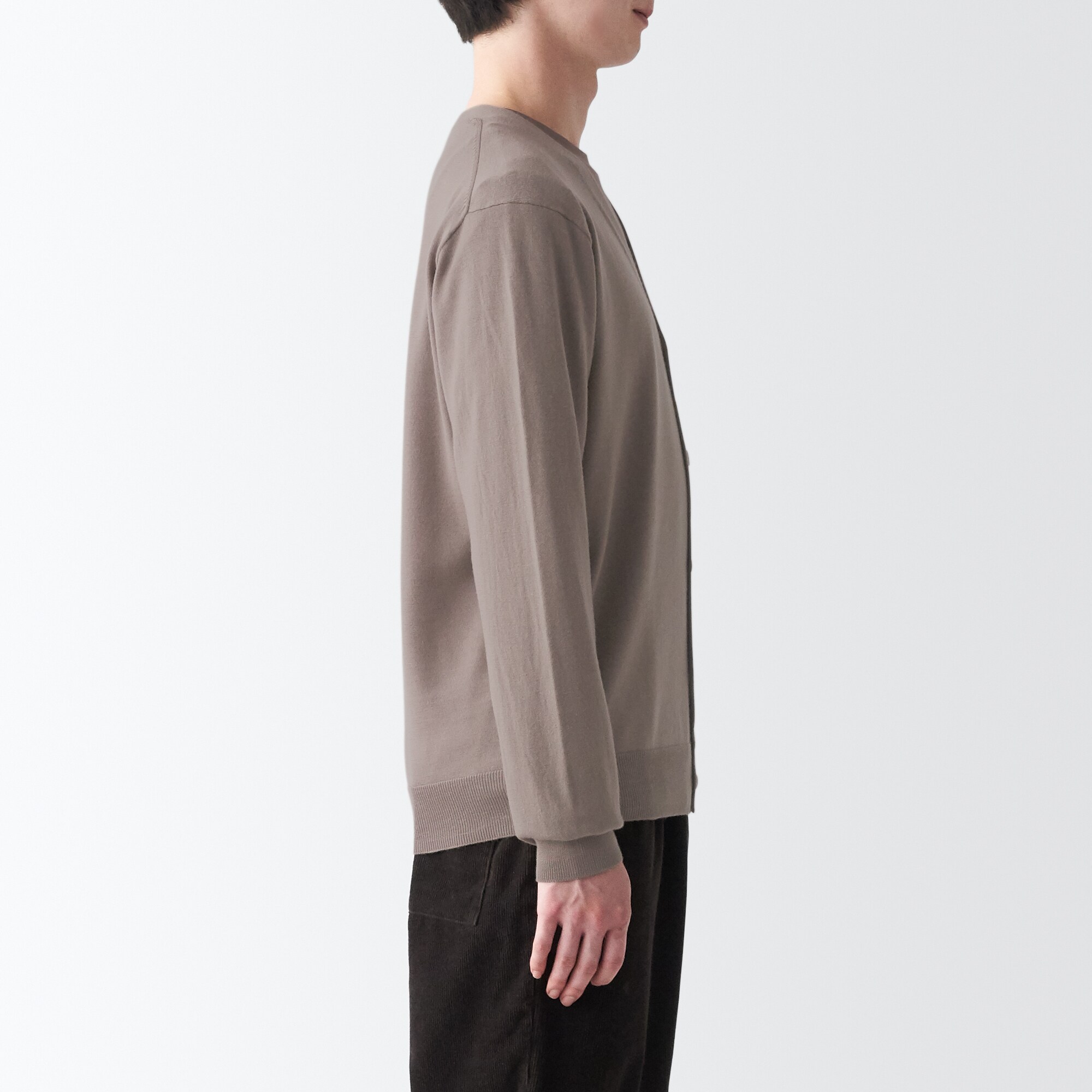 洗えるウールハイゲージＶネックカーディガン