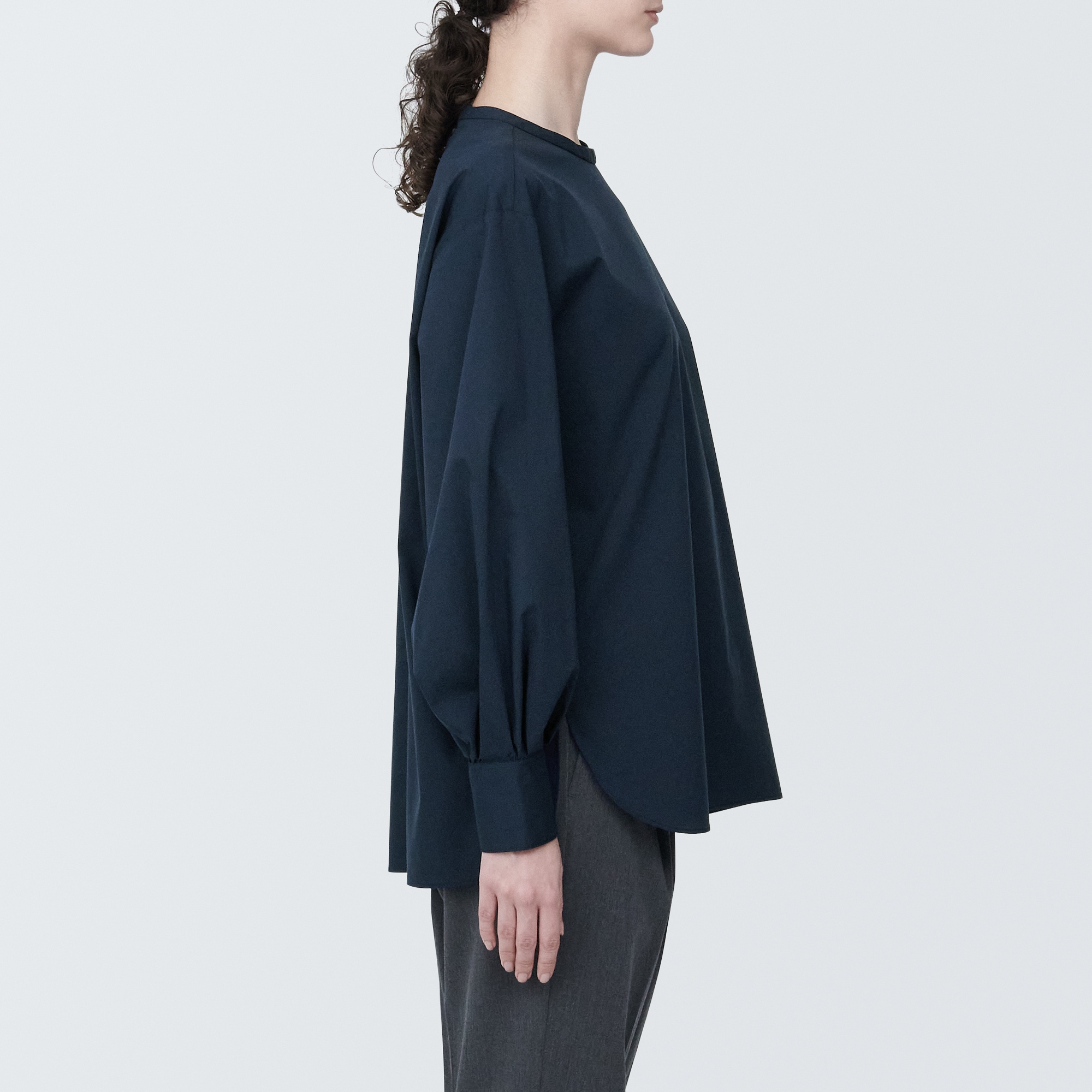 婦人　シワになりにくい　ブロードスタンドカラー長袖ブラウス