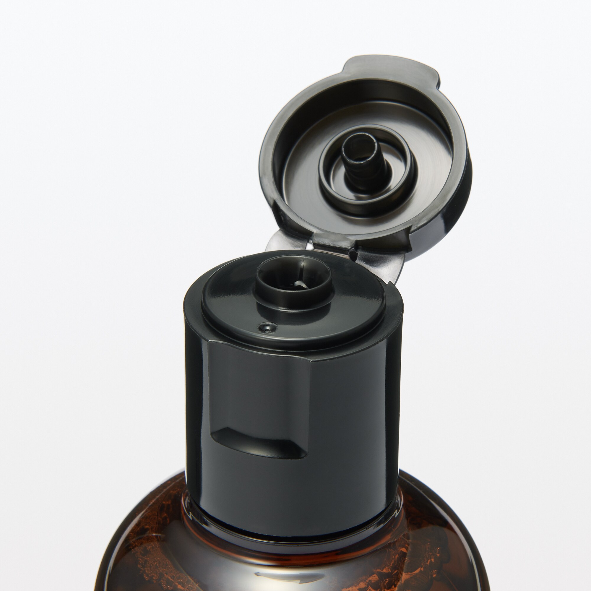 精油の香り地肌ケアシャンプー　３００ｍＬ　グリーンシトラス