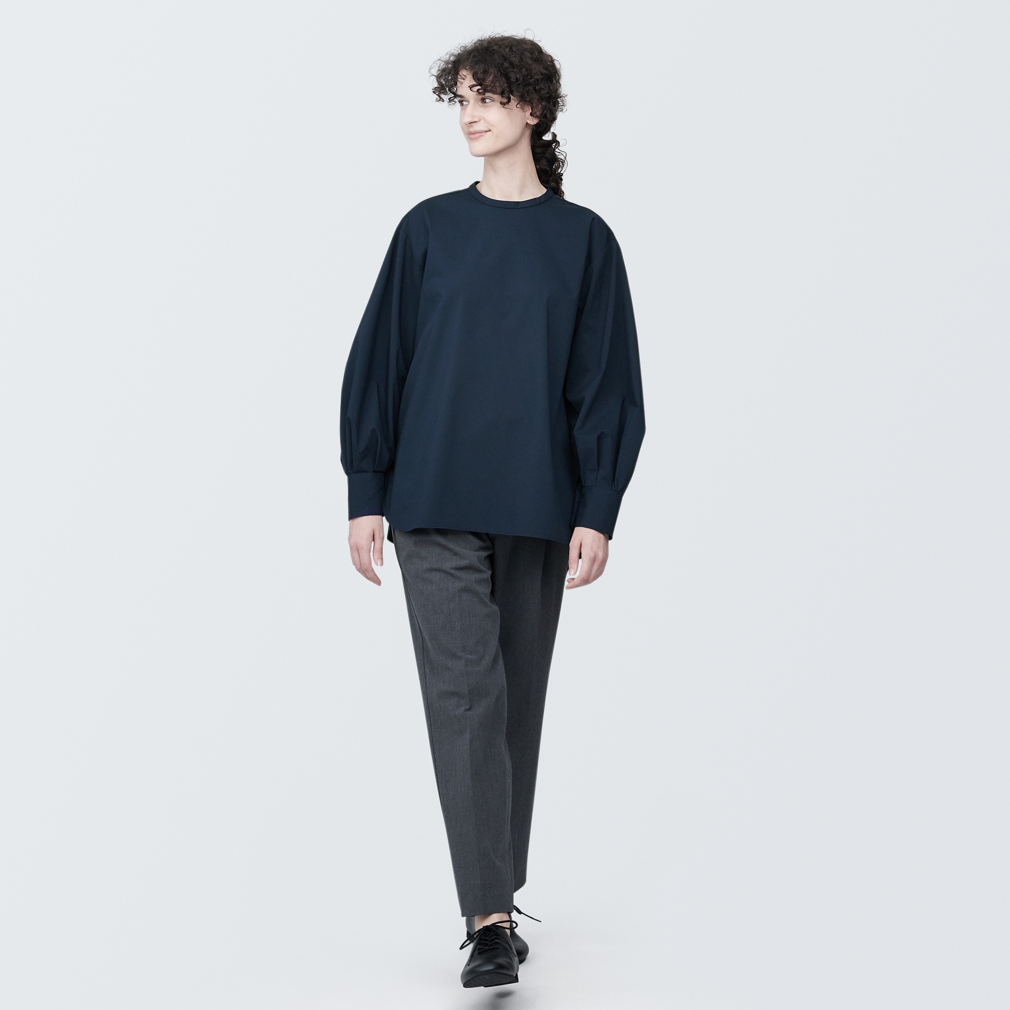 婦人　シワになりにくい　ブロードスタンドカラー長袖ブラウス