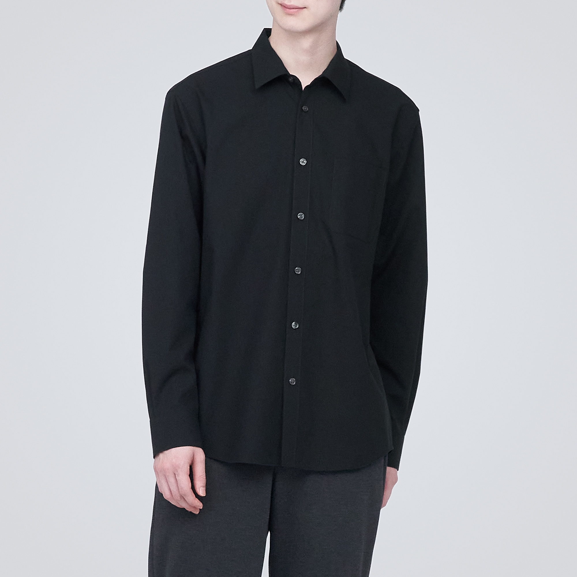 シワになりにくい長袖シャツ