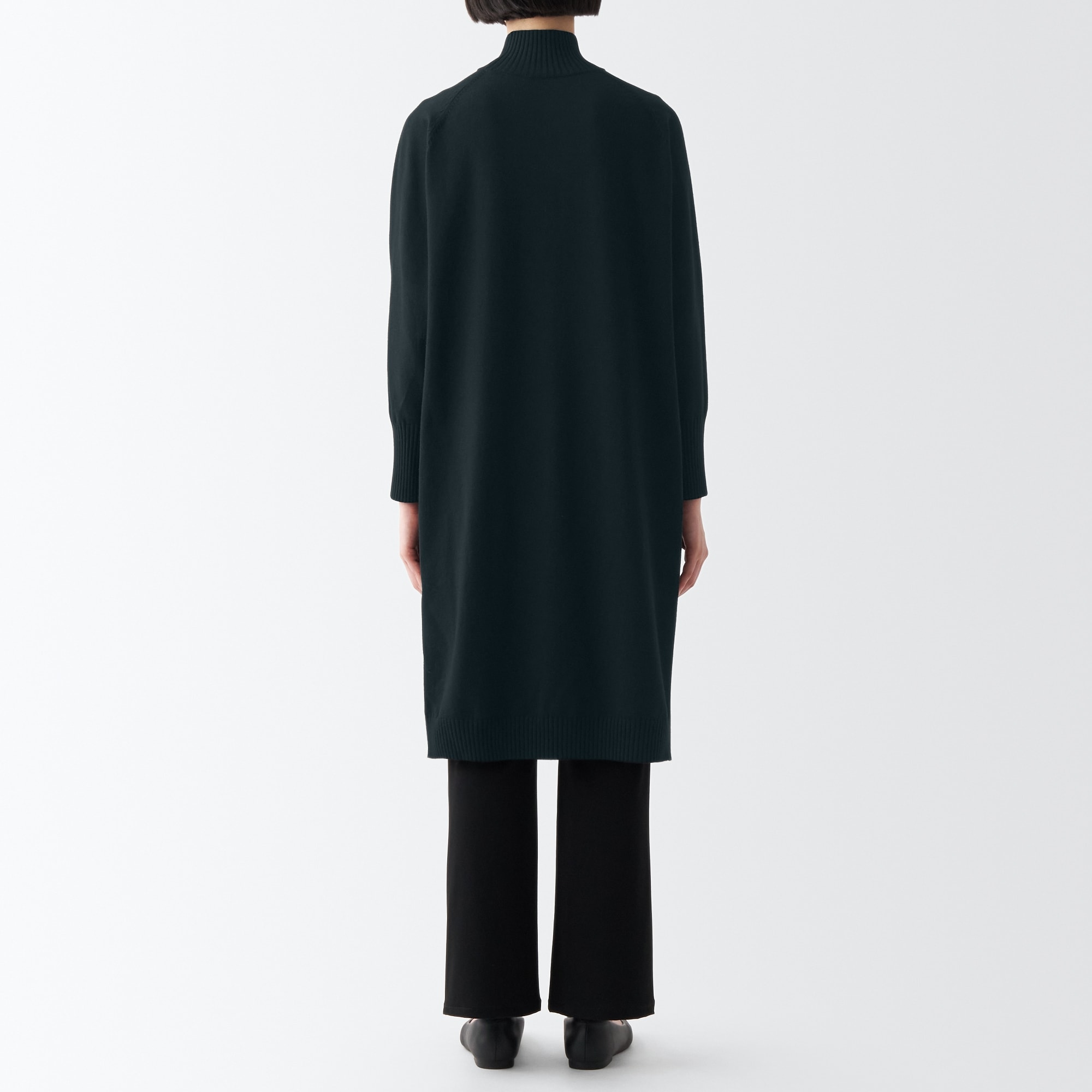 洗えるニットハイネックワンピース