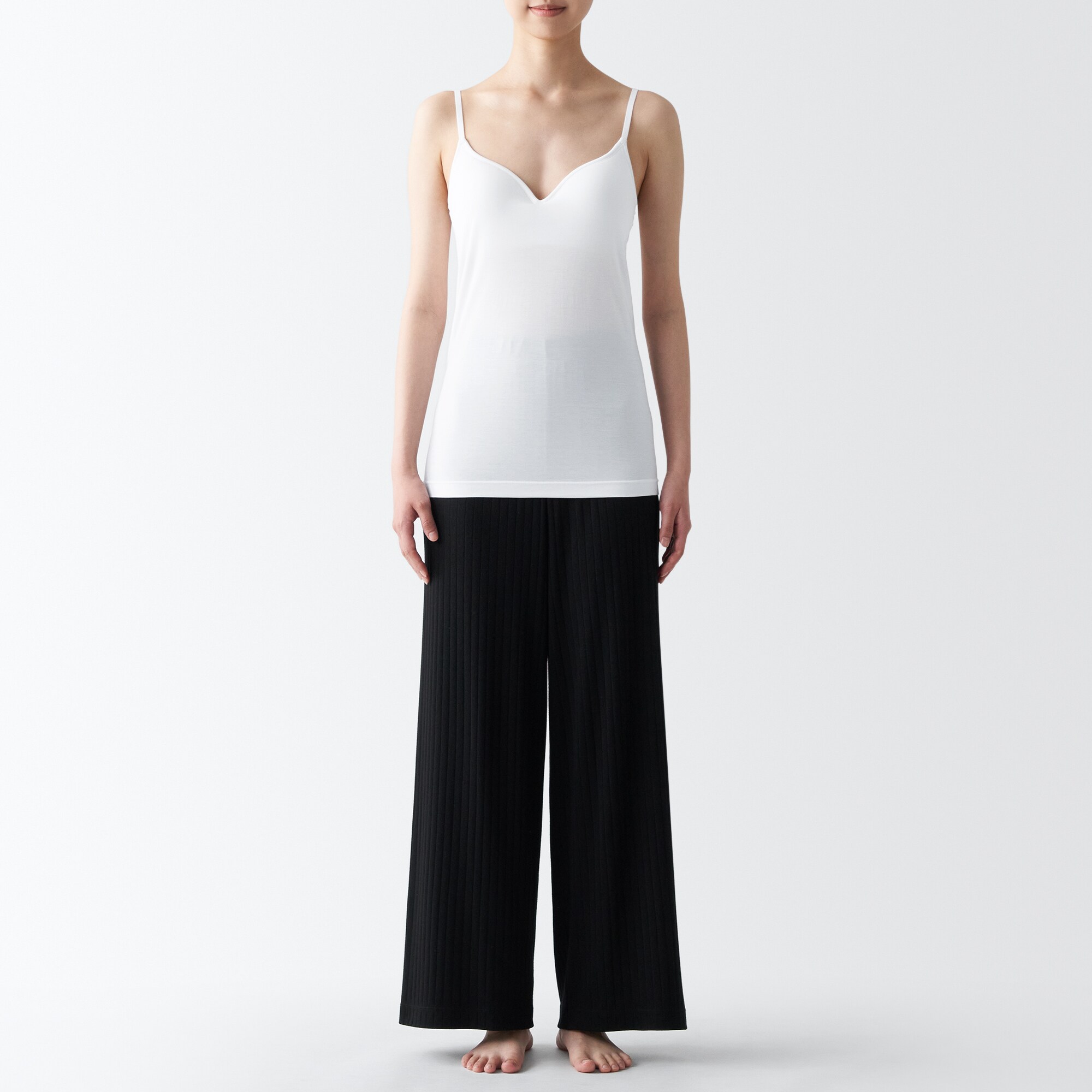 婦人　なめらかブラキャミソール