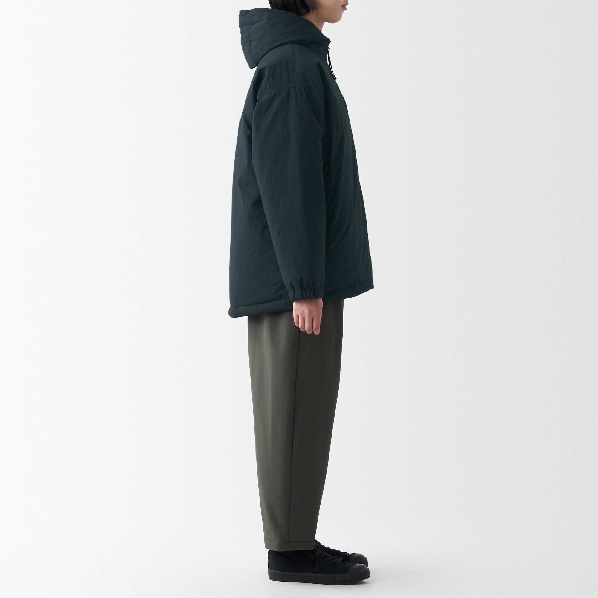 撥水フード付きダウンジャケット