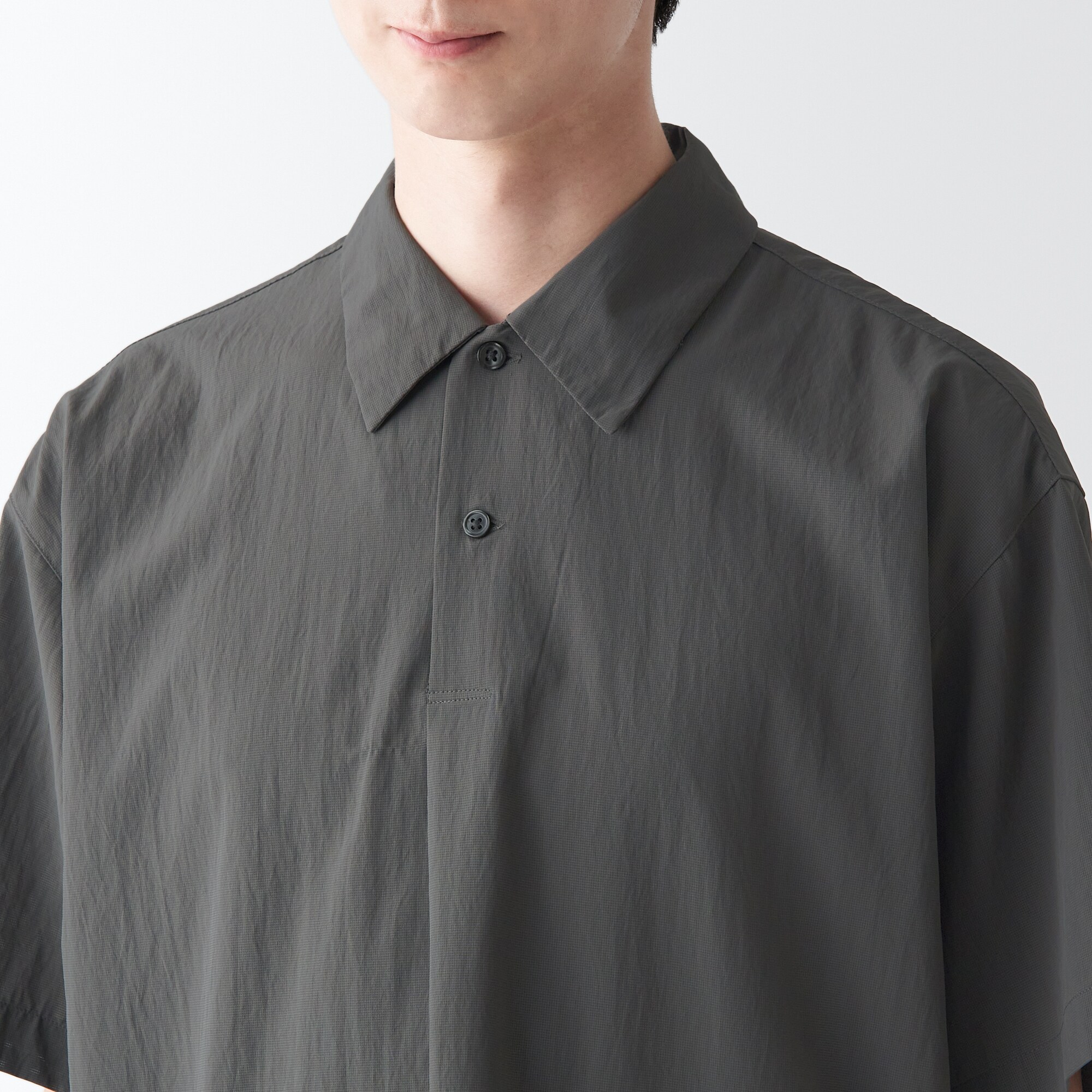 風を通すストレッチポロシャツ