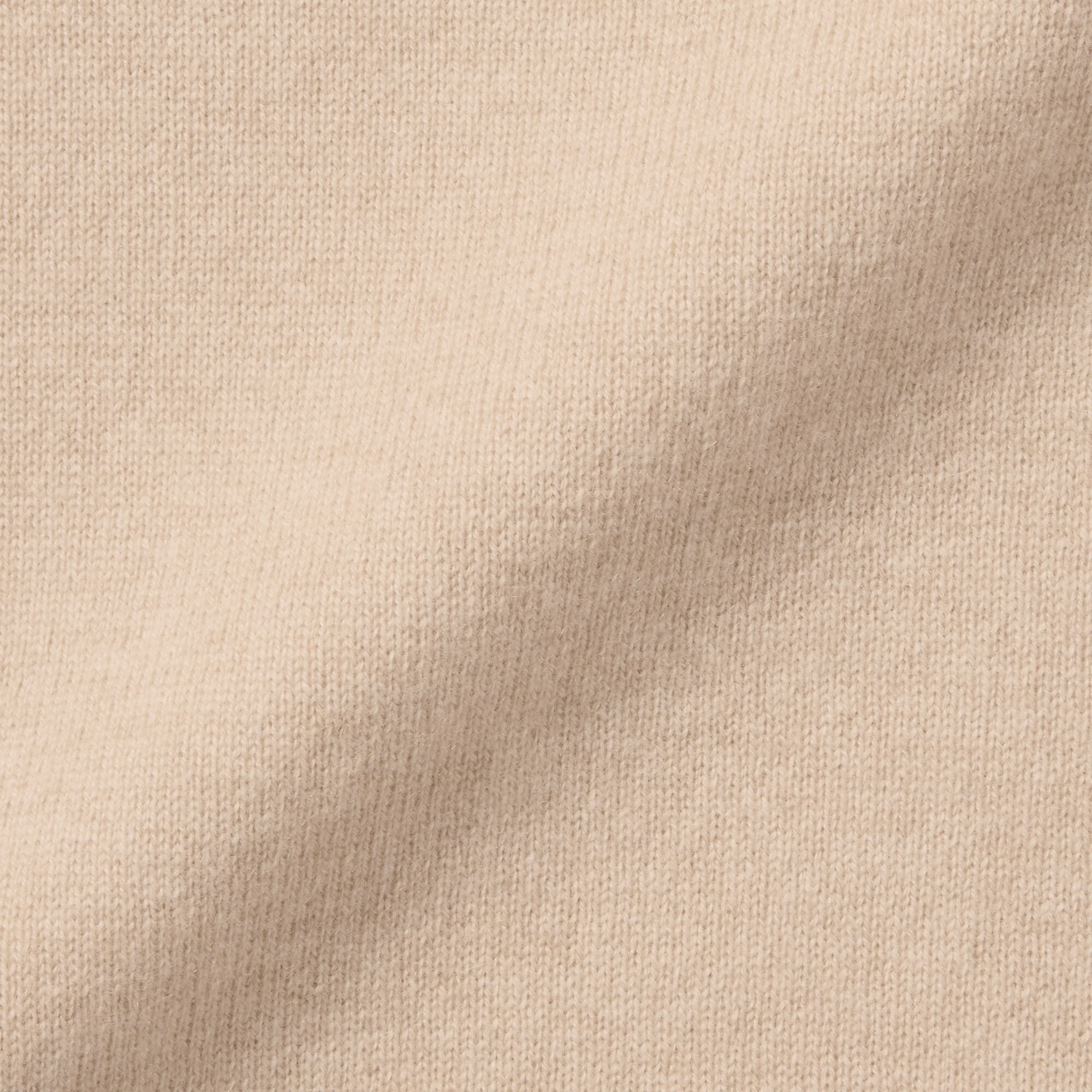 自然のまんまの色　カシミヤ　クルーネックセーター（数量限定）