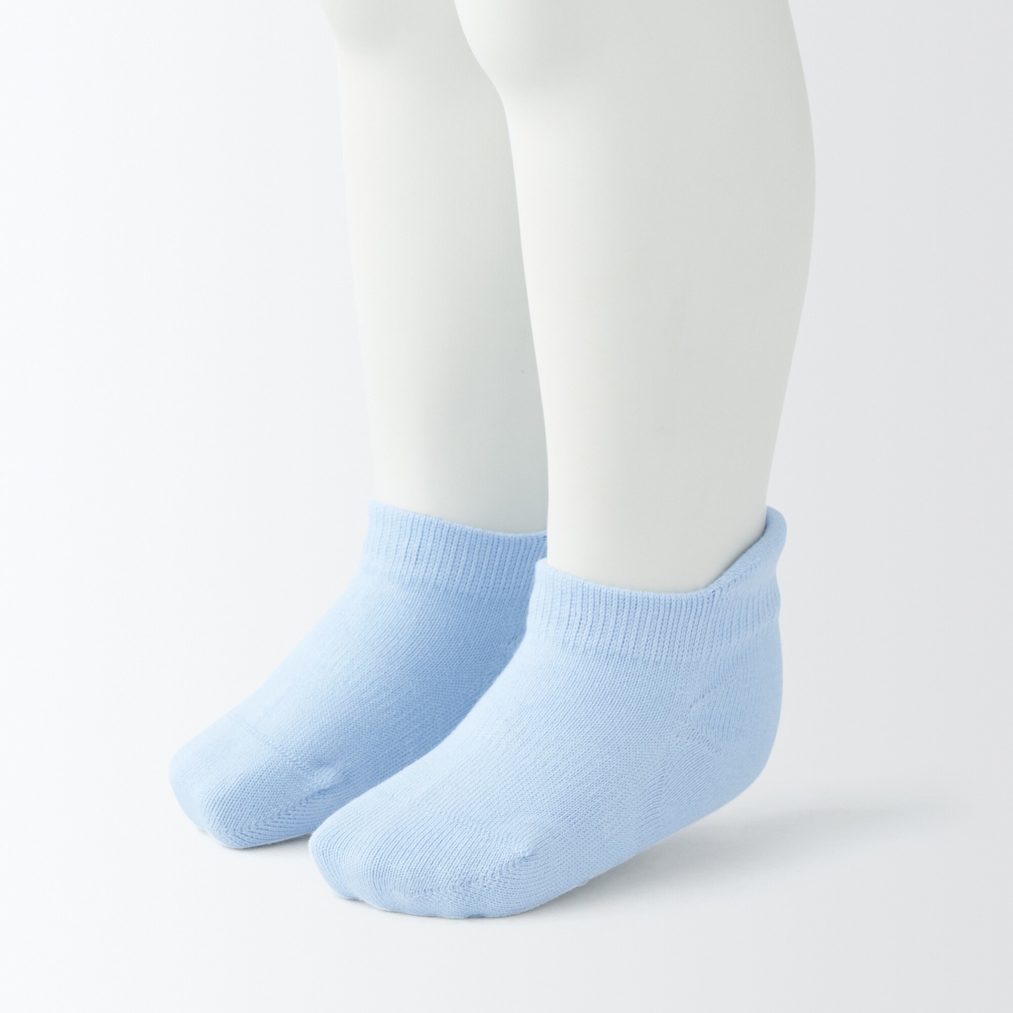 ベビー　足なり直角　スニーカーイン