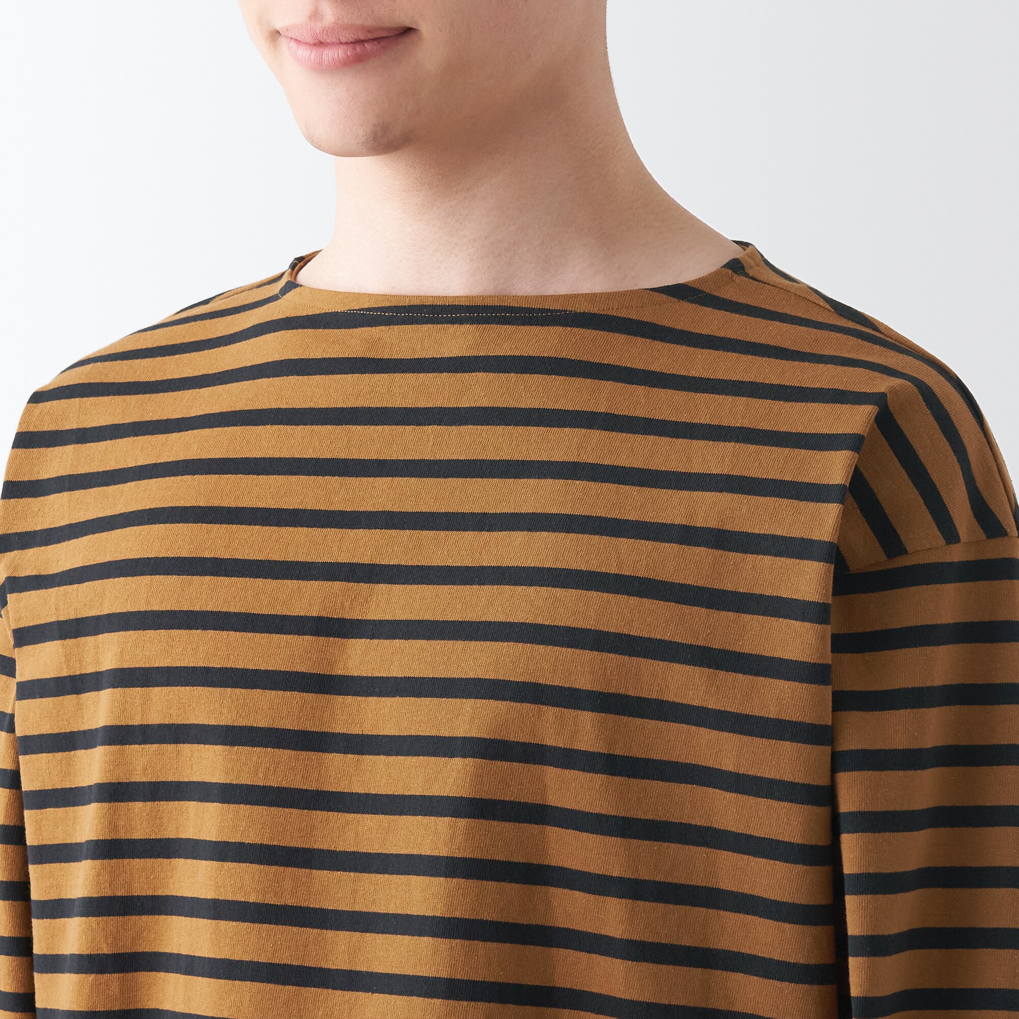 洗いざらし太番手ボートネック九分袖Ｔシャツ