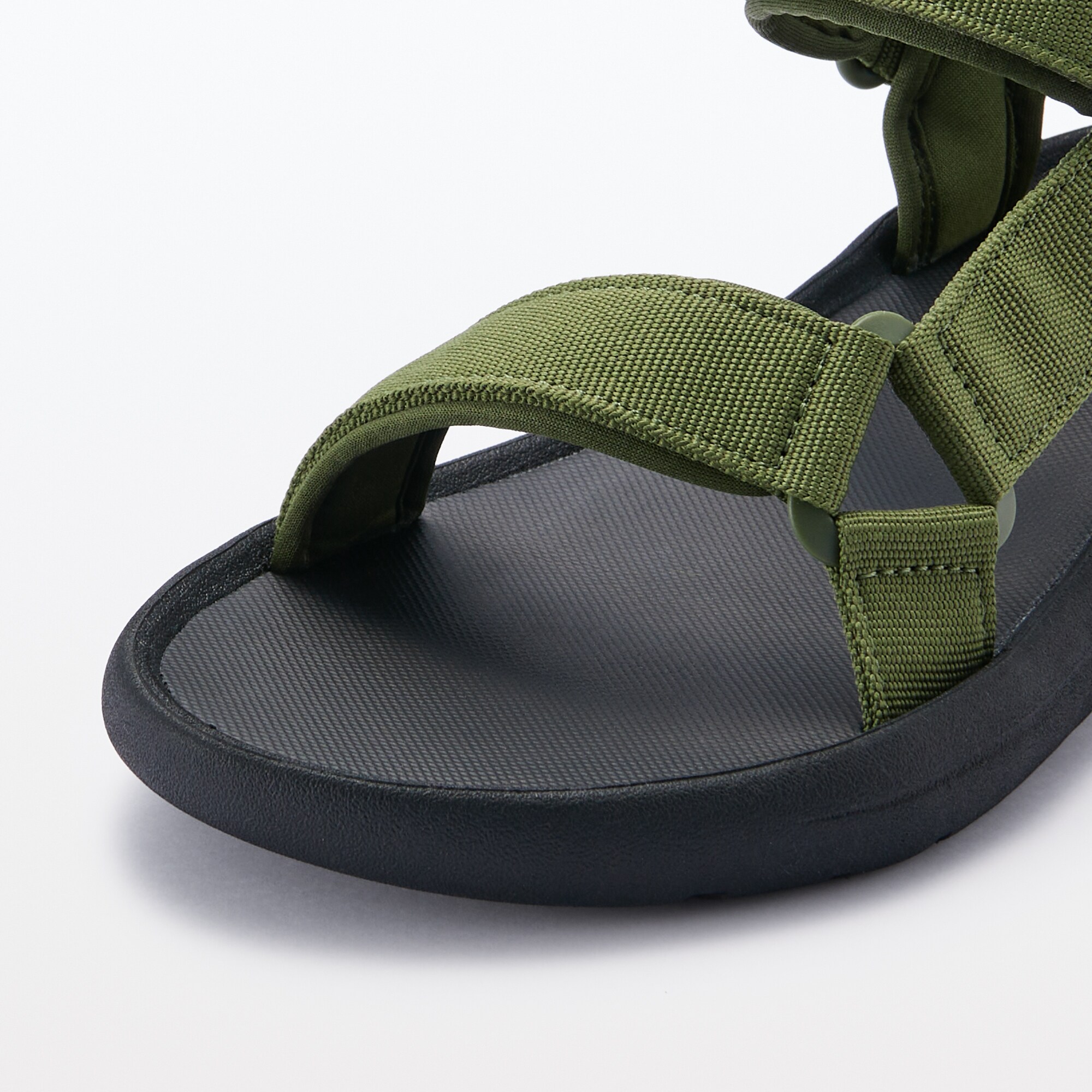 テープベルトサンダル