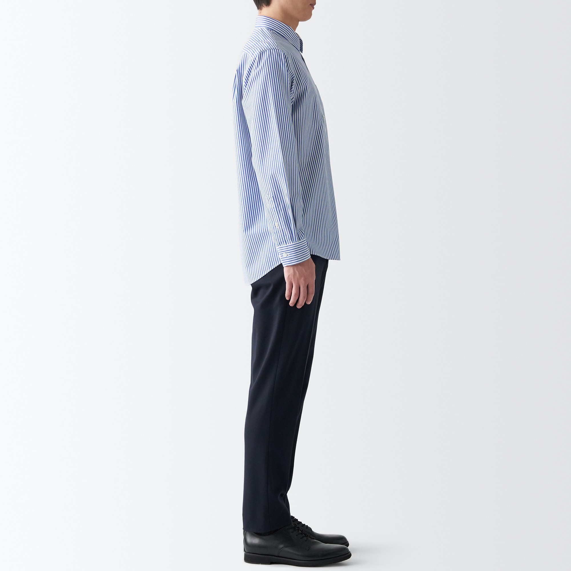 シワになりにくい長袖シャツ