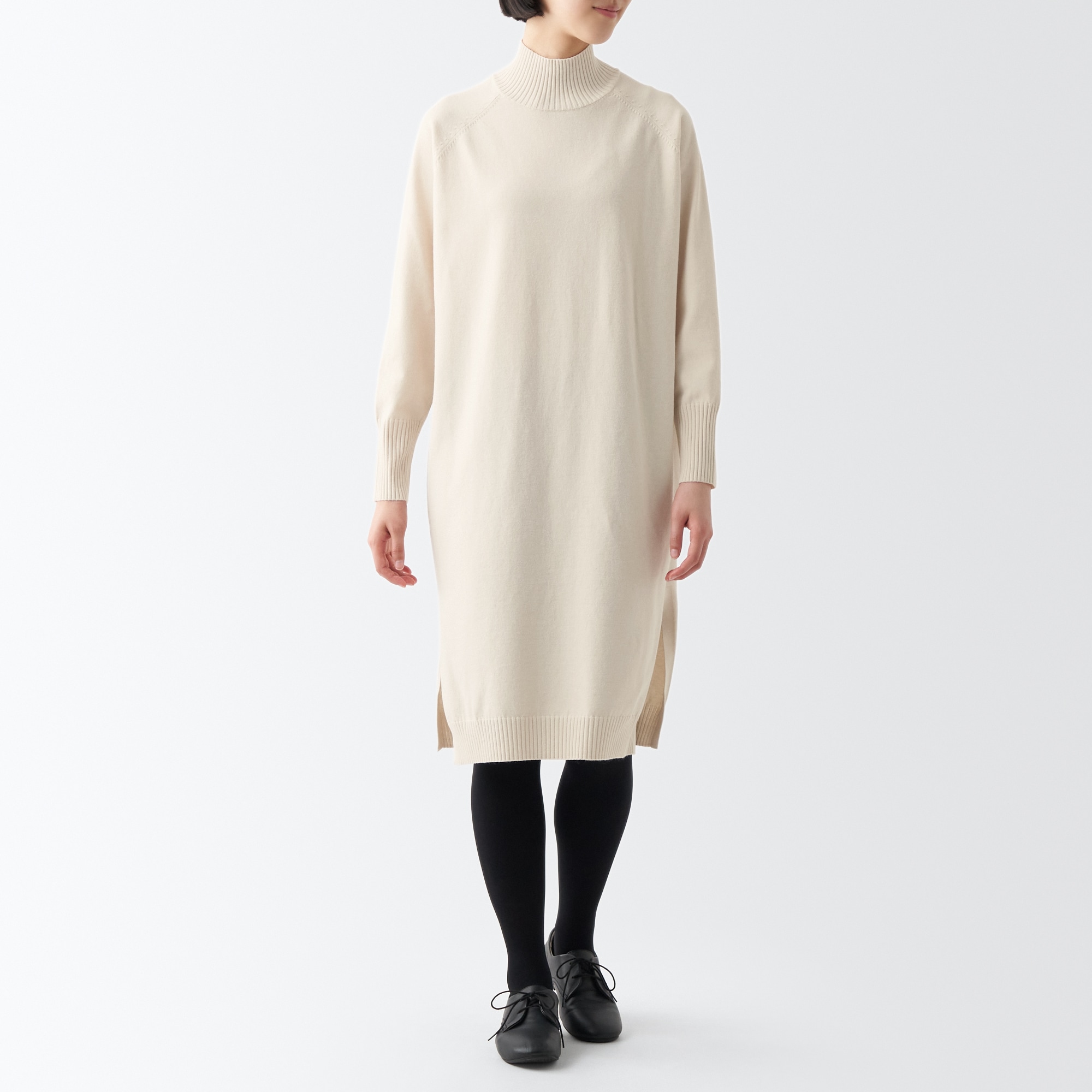 洗えるニットハイネックワンピース