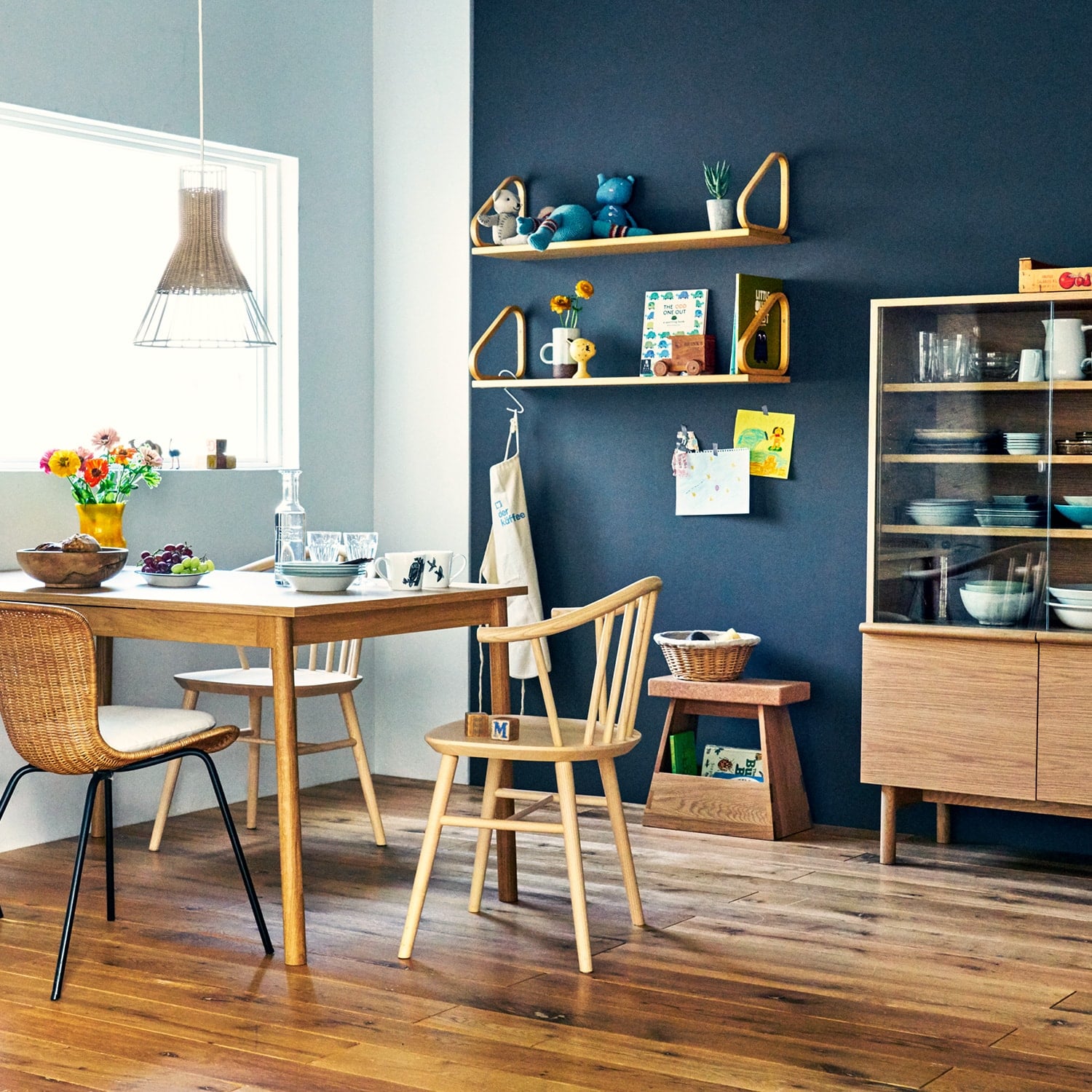 ＳＴＩＬＴ　ＴＡＢＬＥ　１４００