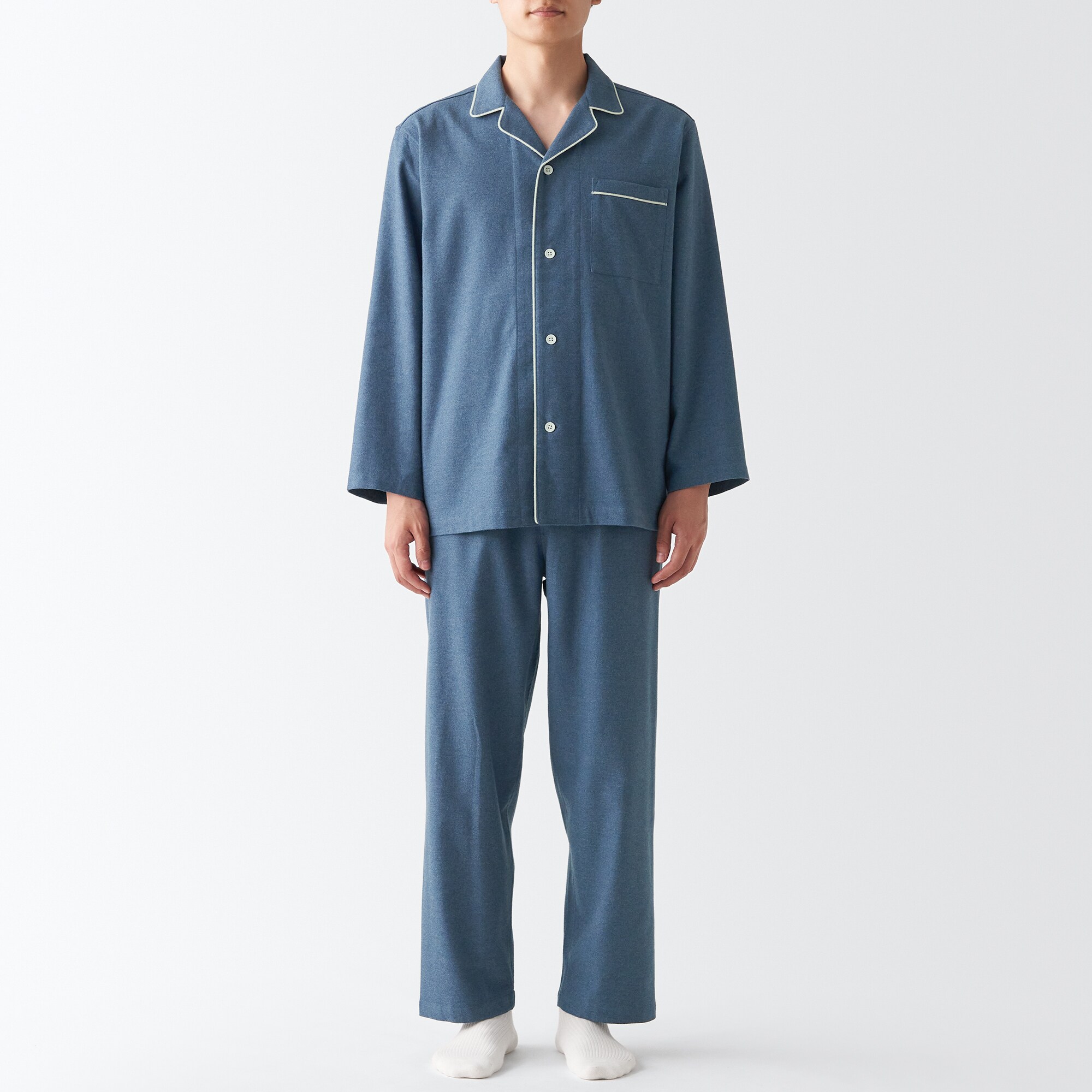 【両面起毛で温かい】脇に縫い目のない　フランネルパジャマ（旧仕様：丸襟タイプ・お尻ポケットなし）