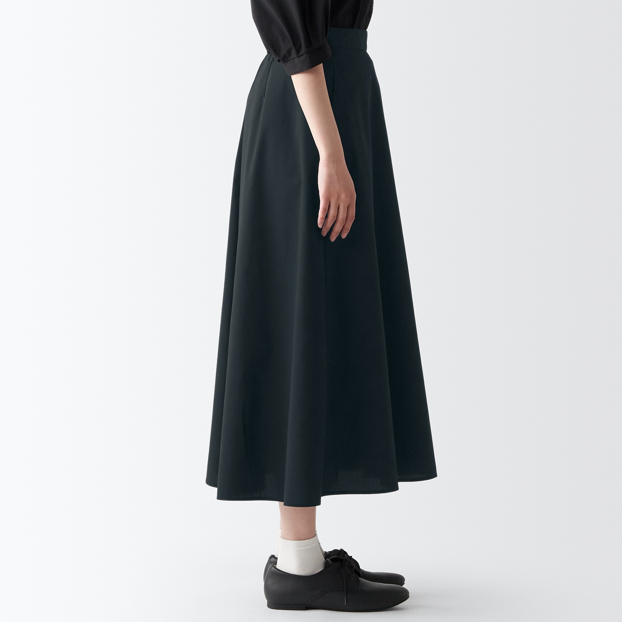 乾きやすいフレアスカート