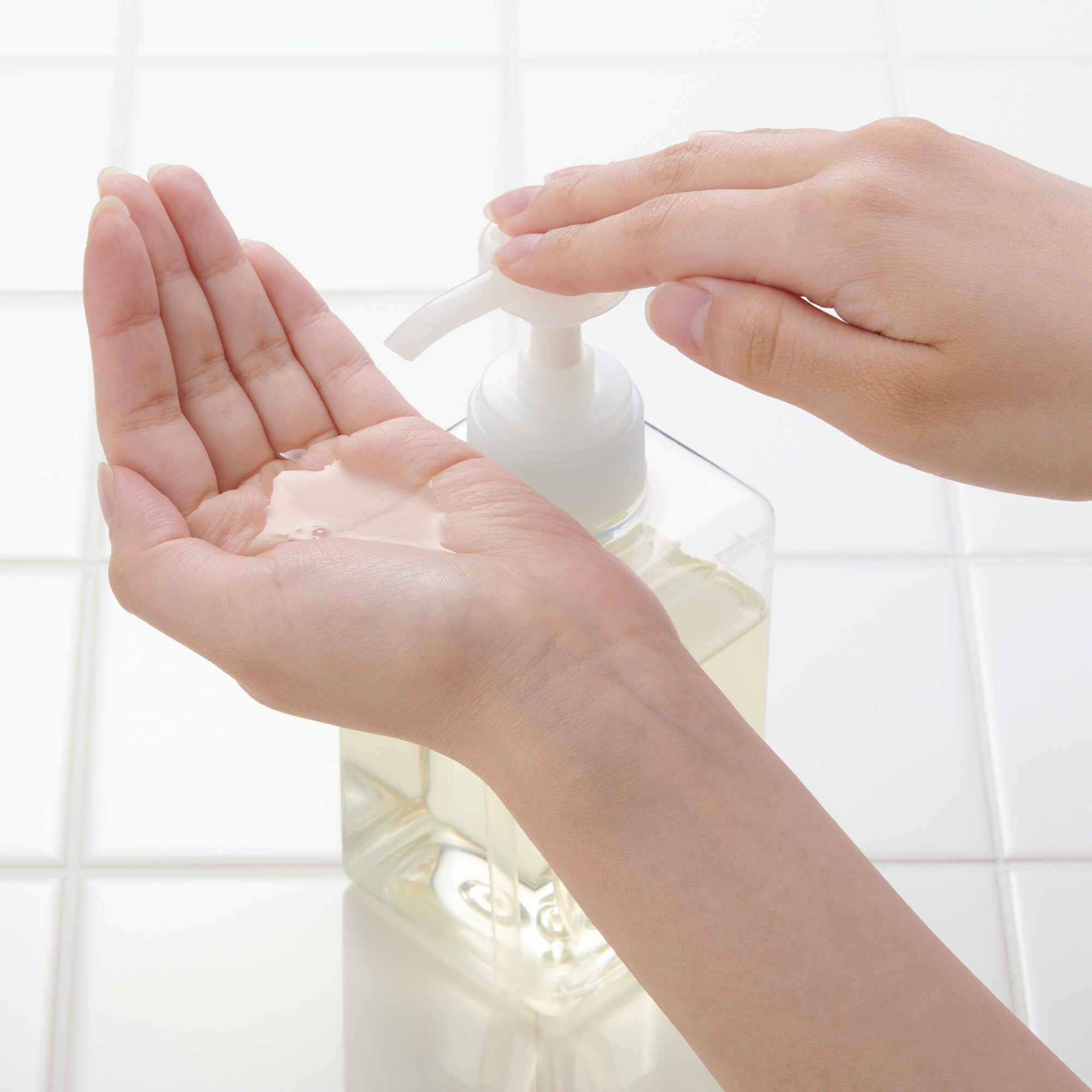 敏感肌用シャンプー　３４０ｍＬ