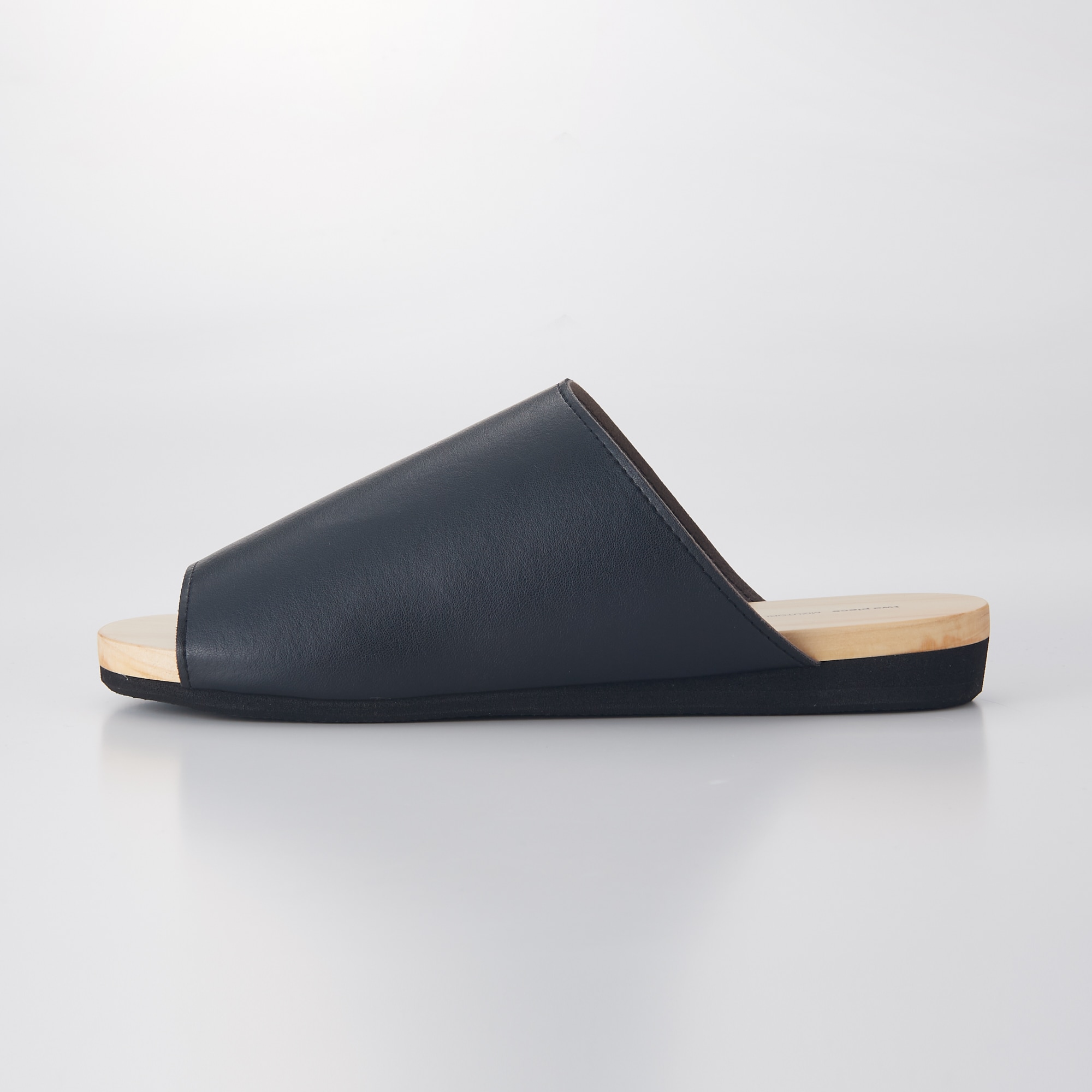 木のルームシューズ　黒M（23.5～25ｃｍ）