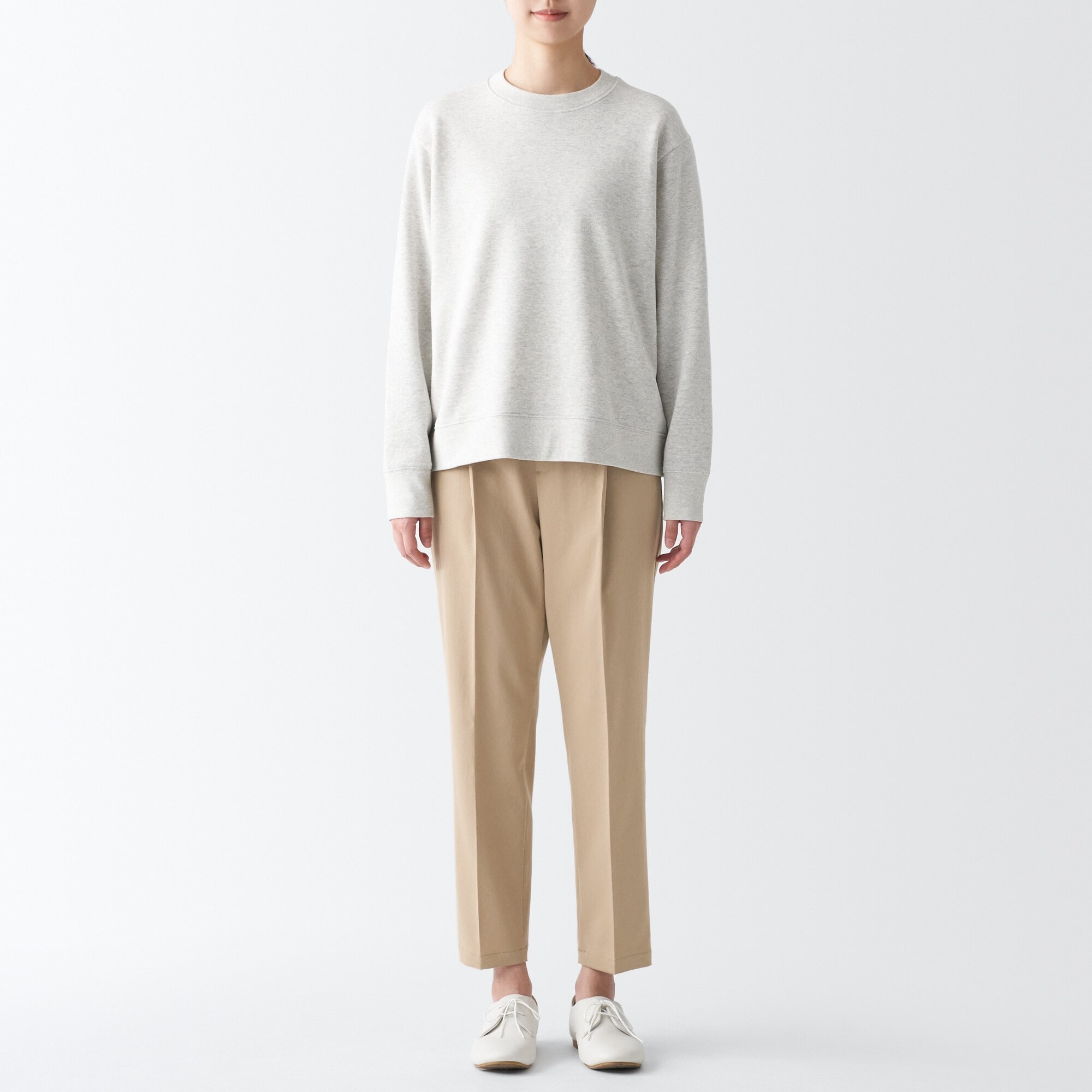 再生ポリエステルテーパードパンツ