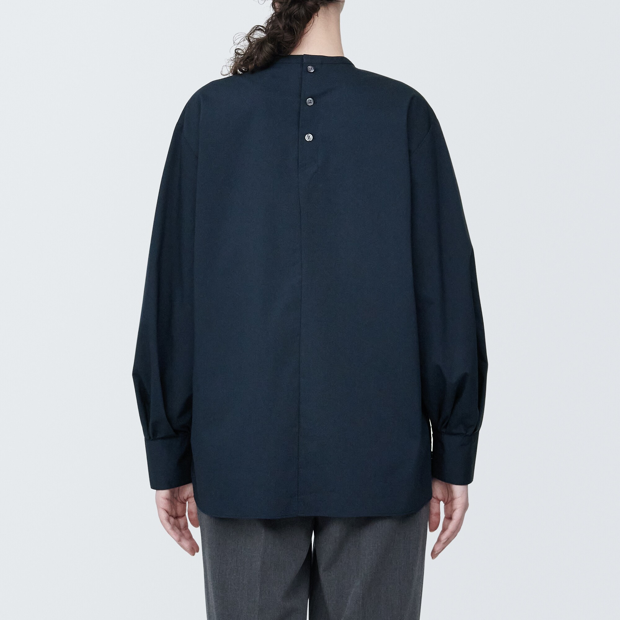 婦人　シワになりにくい　ブロードスタンドカラー長袖ブラウス