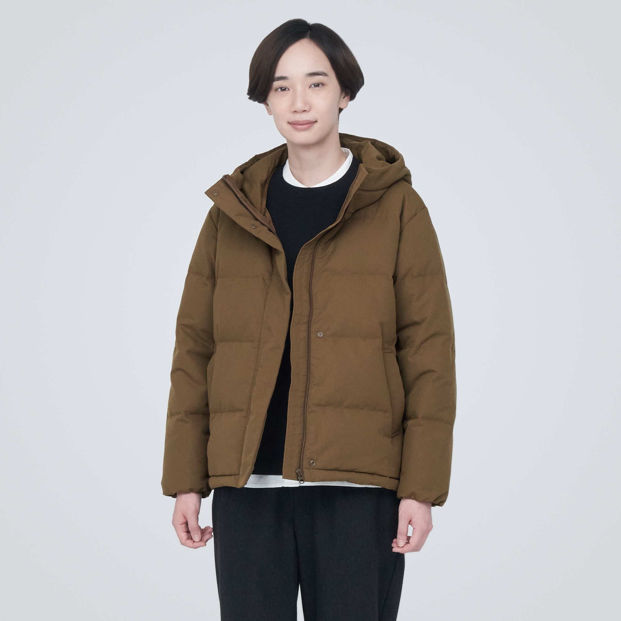 撥水フード付きダウンジャケット