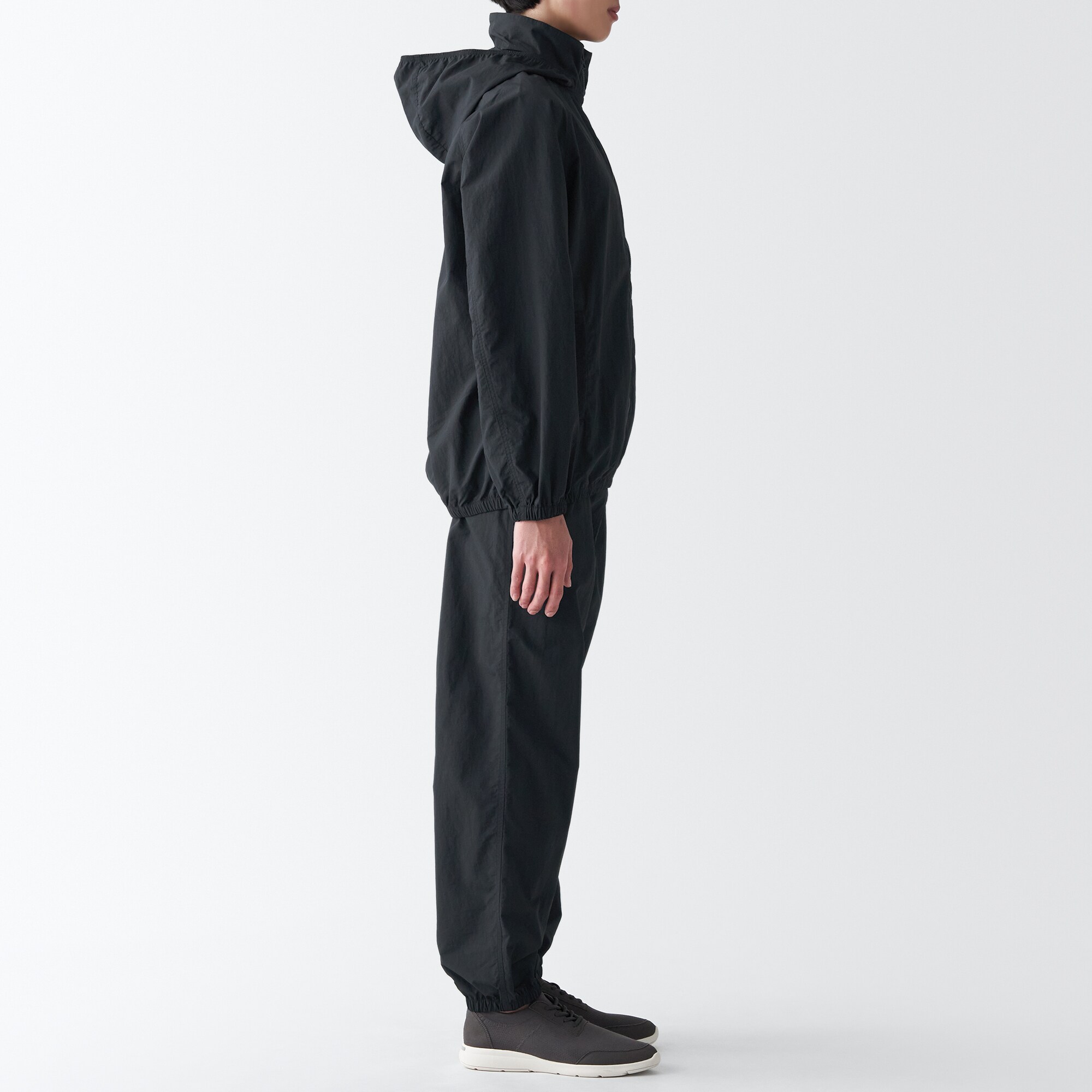 撥水ナイロンウィンドブレーカー