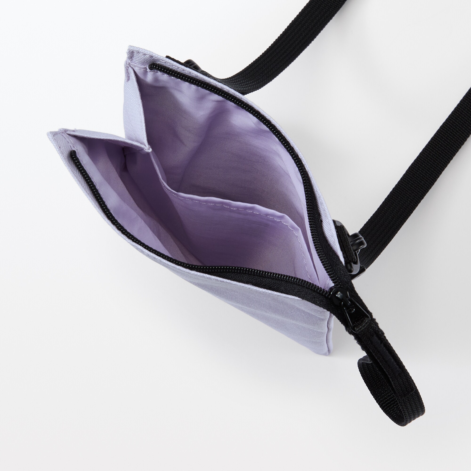 ポーチとしても使える　撥水ミニサコッシュ