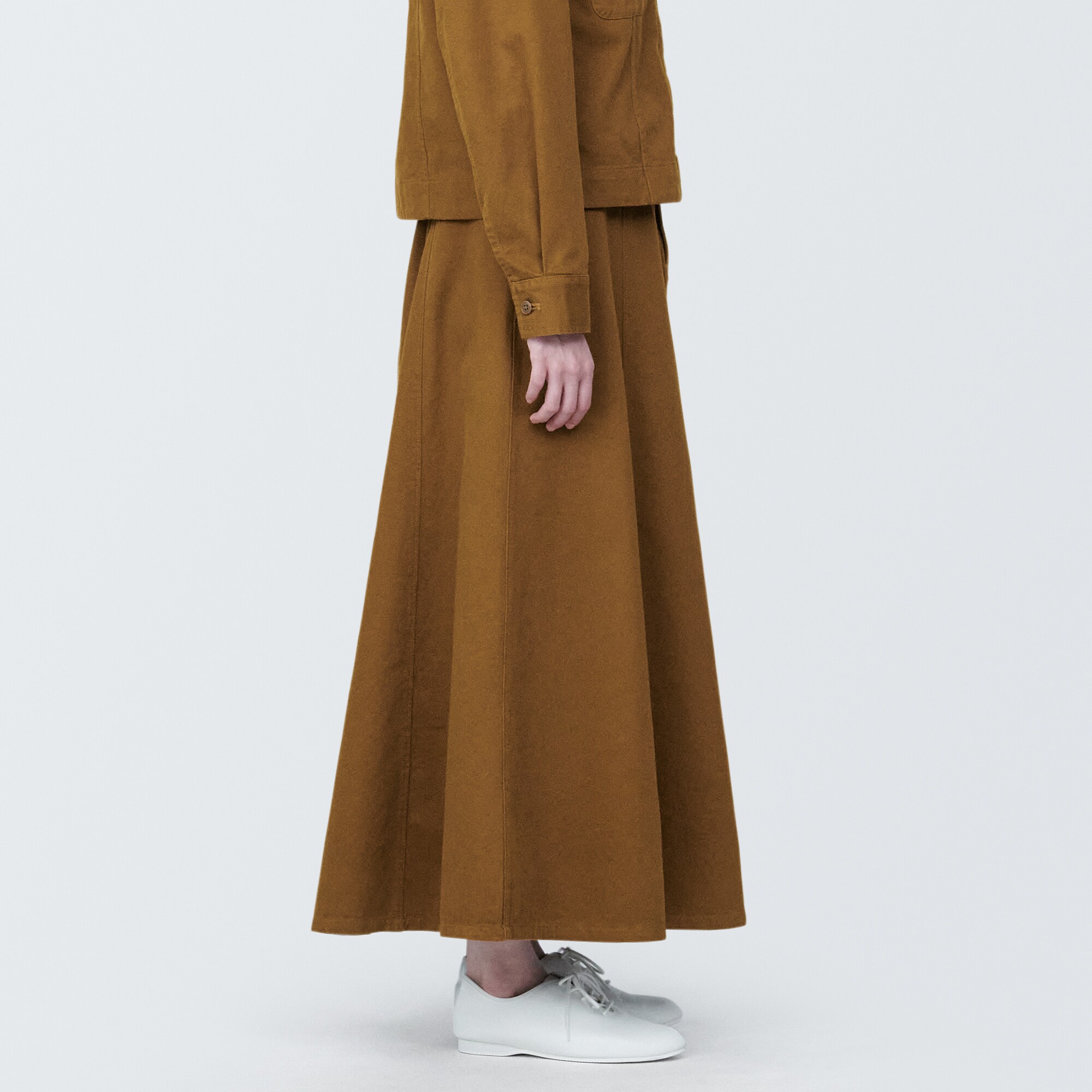 婦人　木の実から作ったカポック混フレアスカート