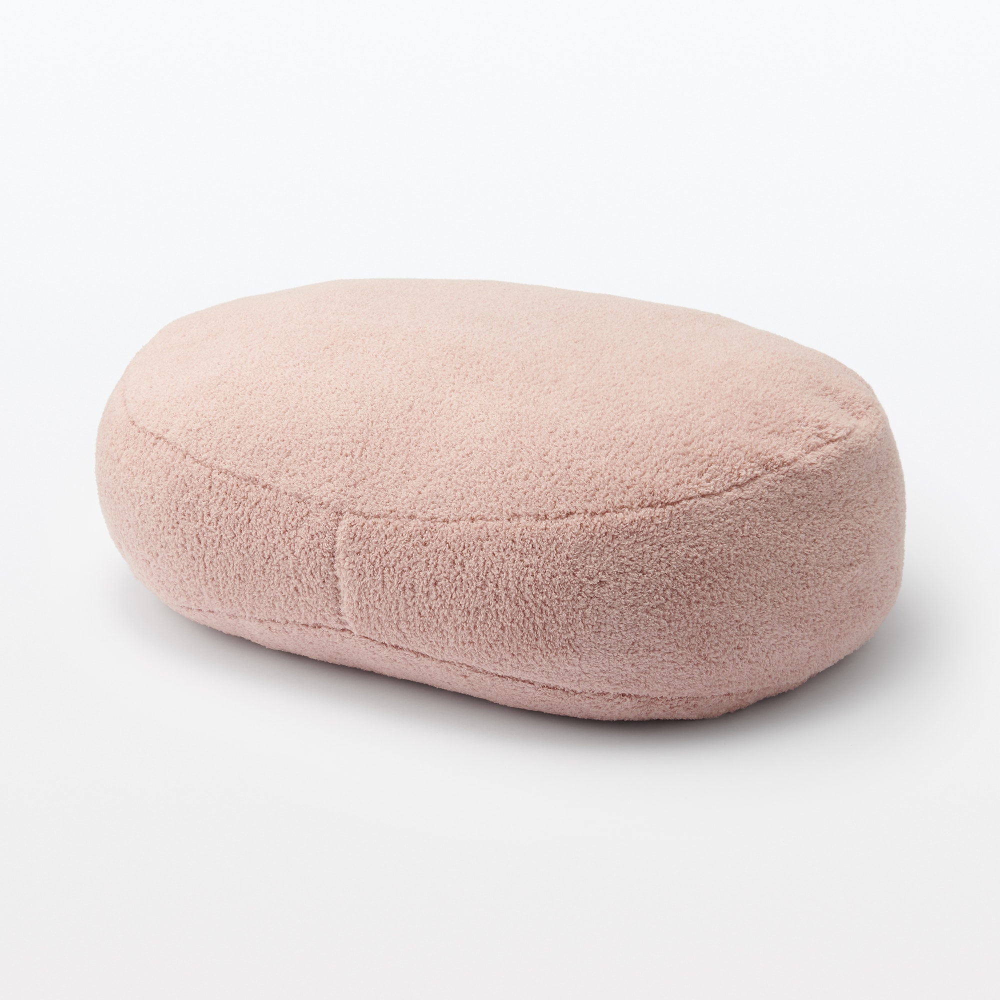 背当てにもなるあたたかマルチクッション　５５ｘ４０ｘ２０ｃｍ