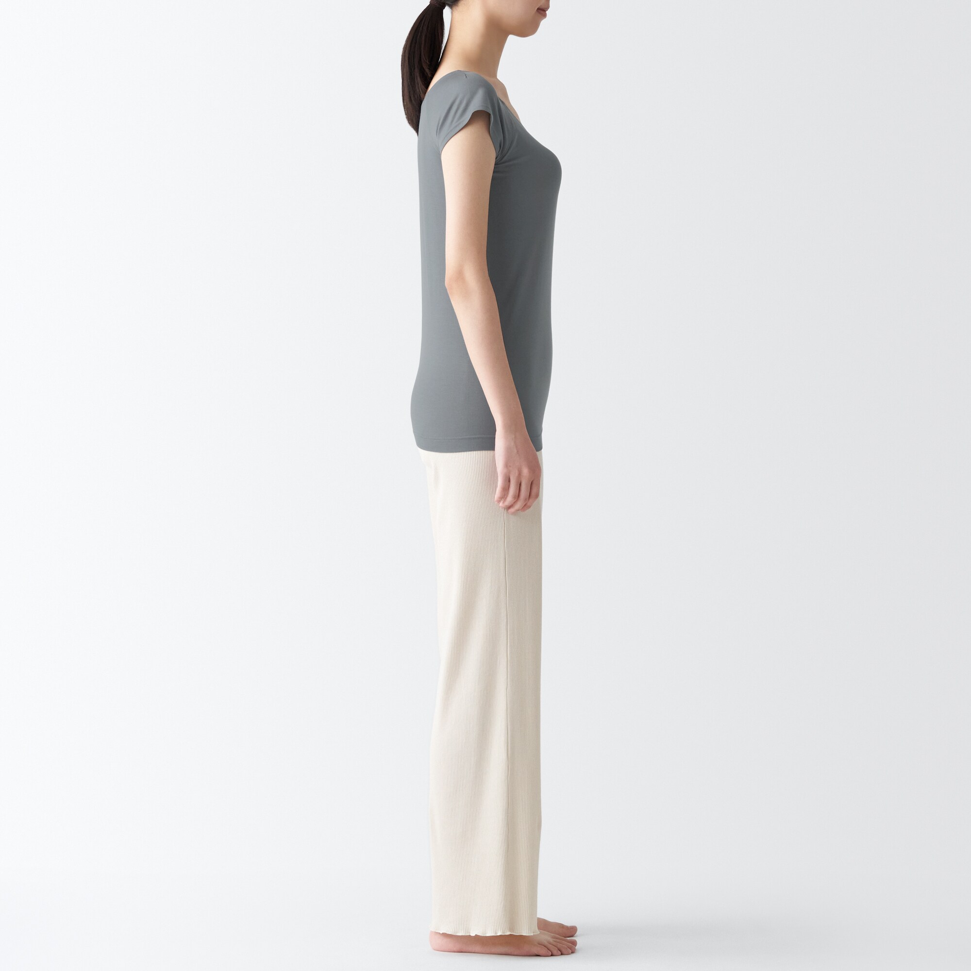 なめらかブラフレンチスリーブ