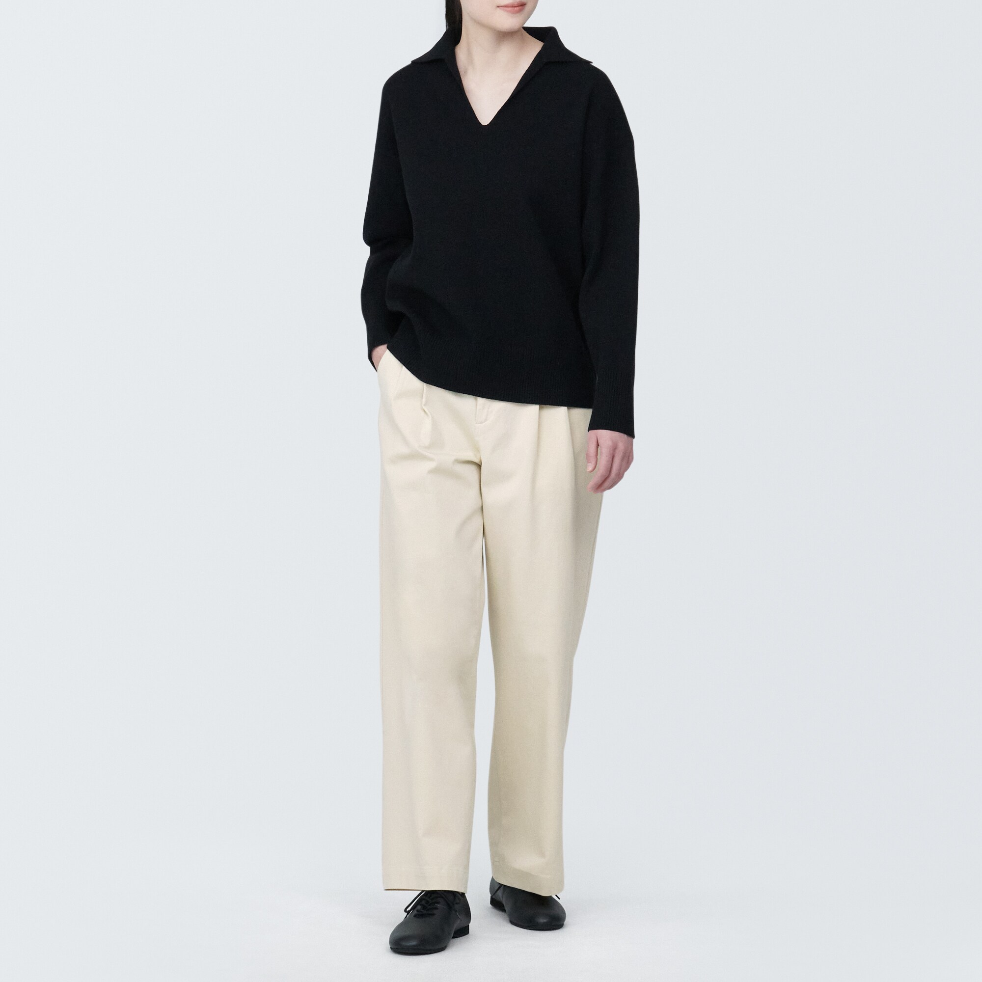 婦人　縦横ストレッチチノタックワイドパンツ　股下長め