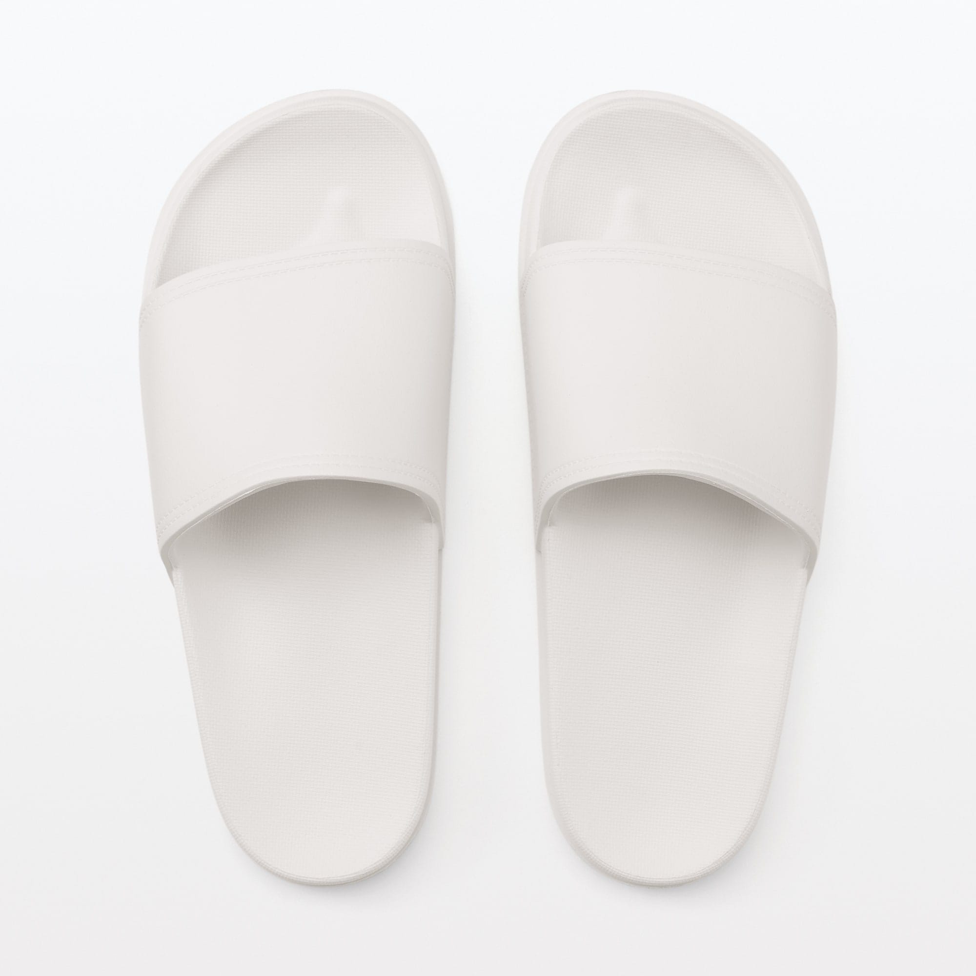 一体成型　足なりサンダル