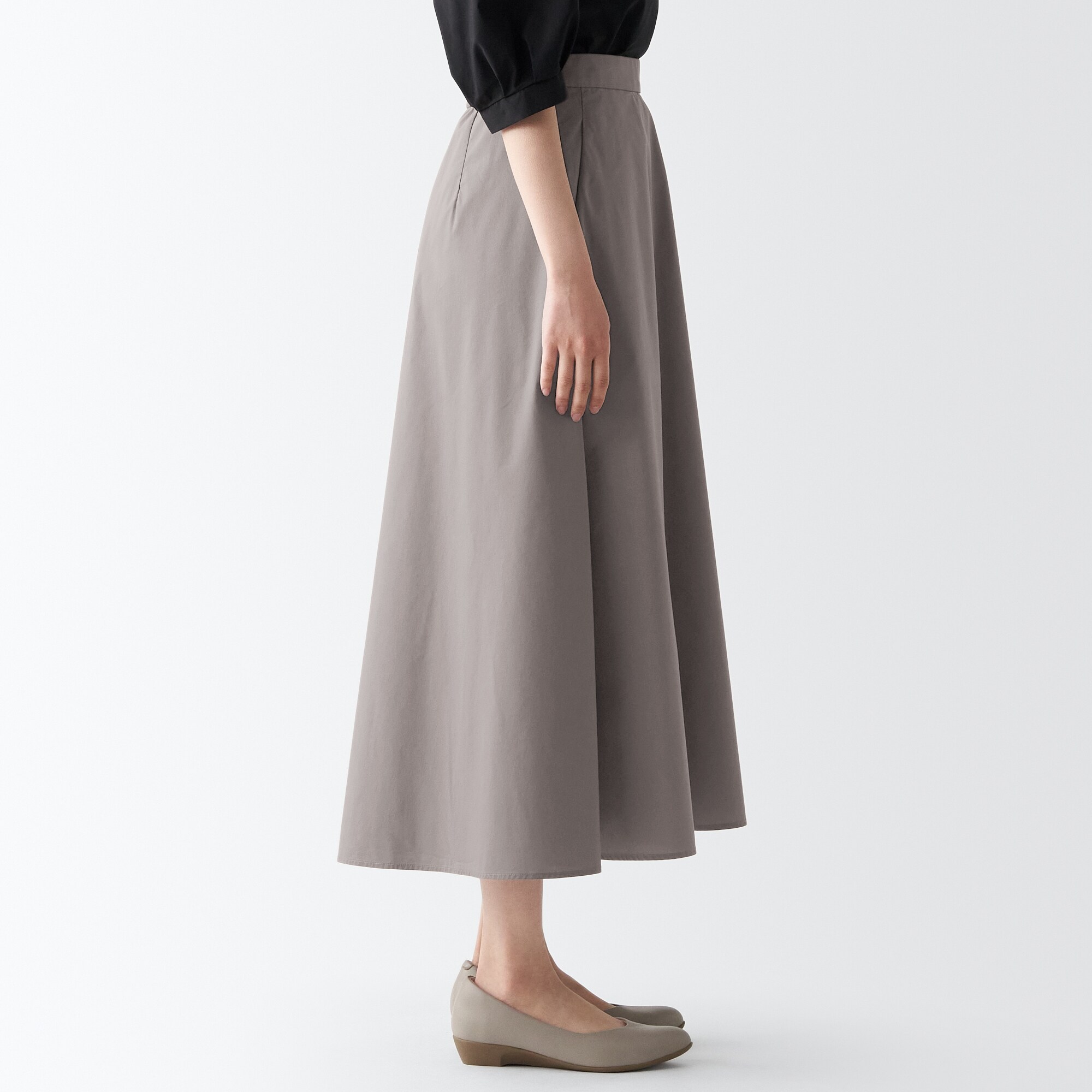 乾きやすいフレアスカート