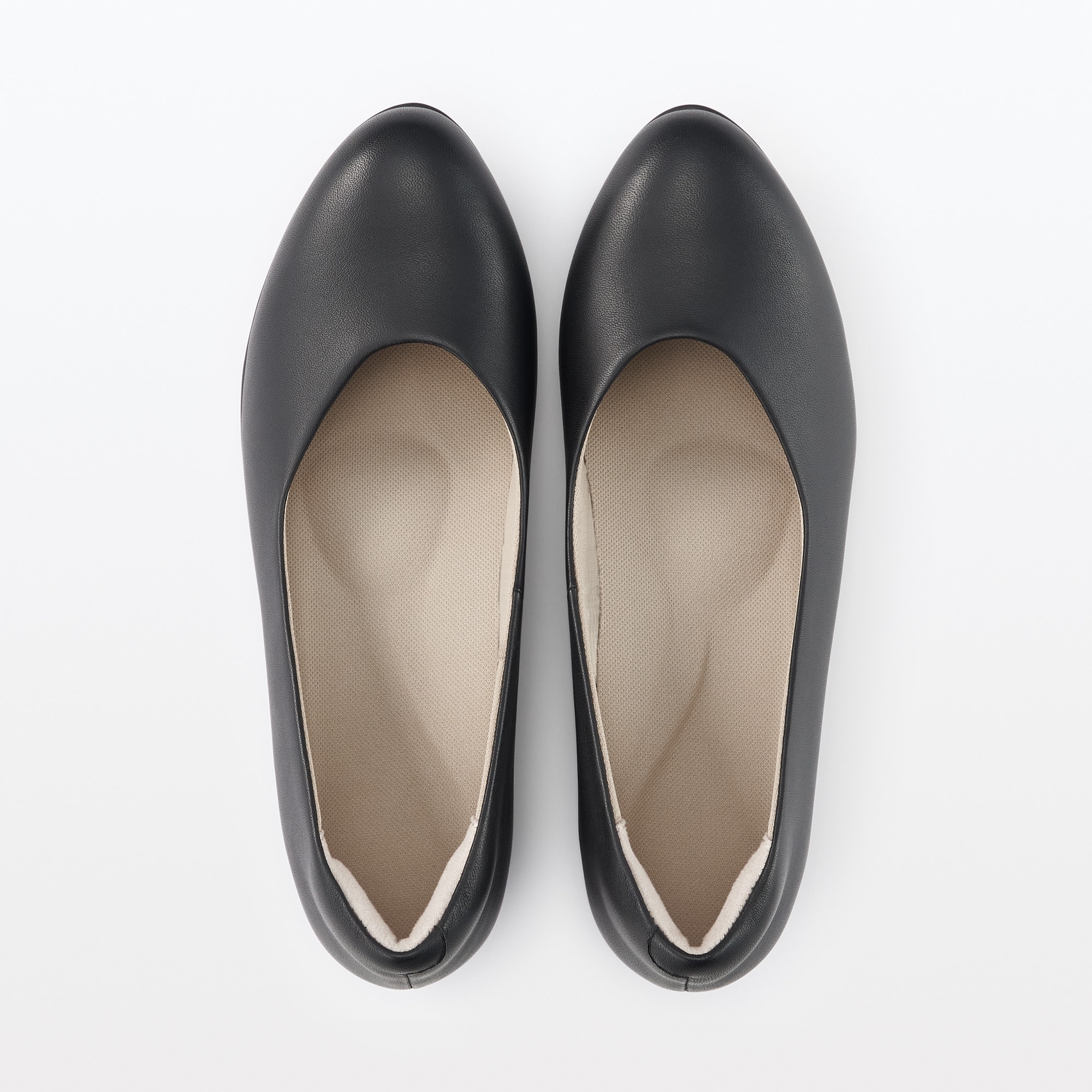 疲れにくい　レザーパンプス