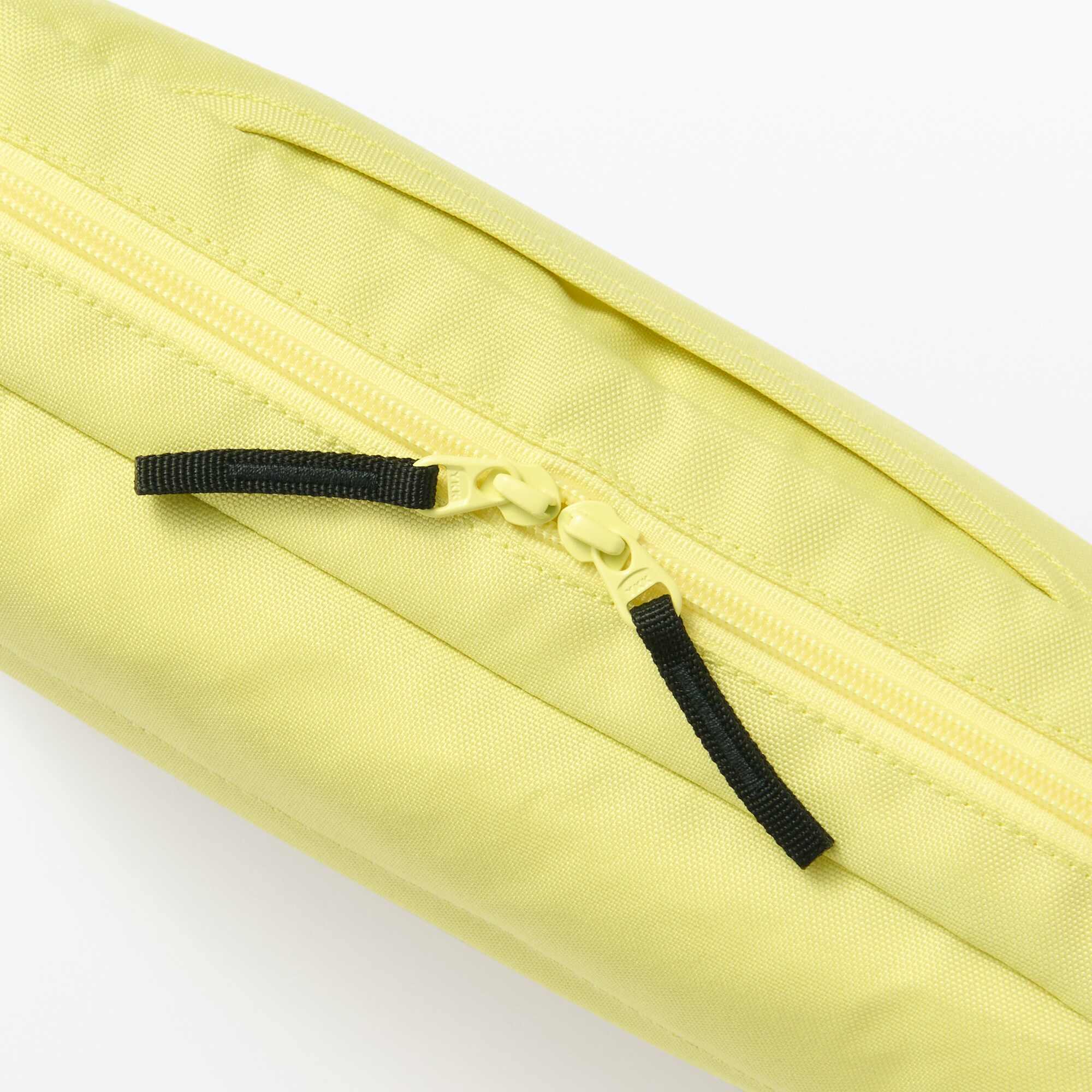 ウエストポーチにもなる　撥水ショルダーバッグ