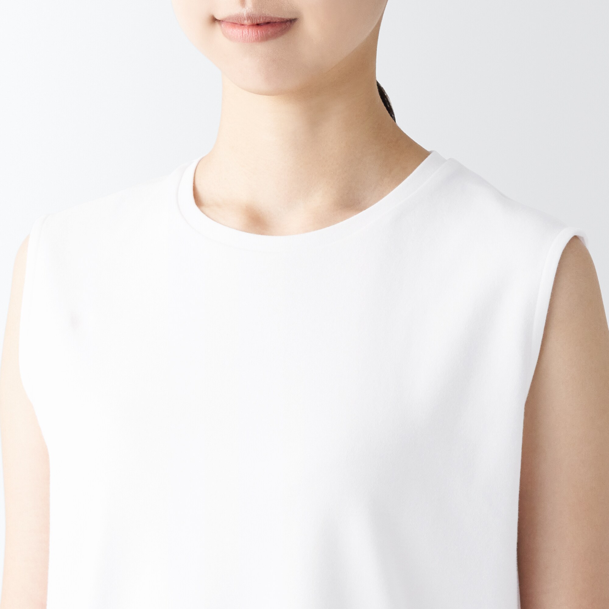 スムース編みノースリーブチュニック