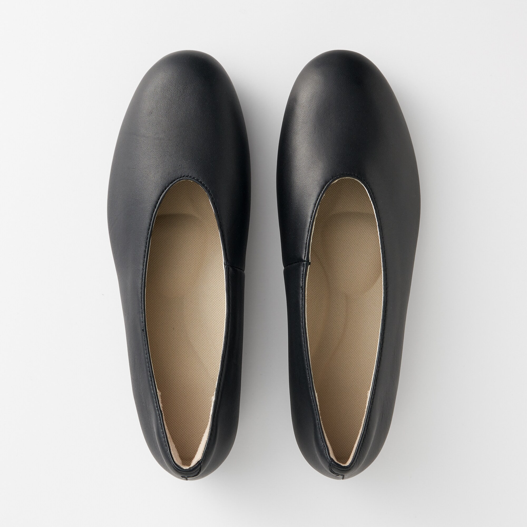 婦人　疲れにくい　レザー深履きシューズ